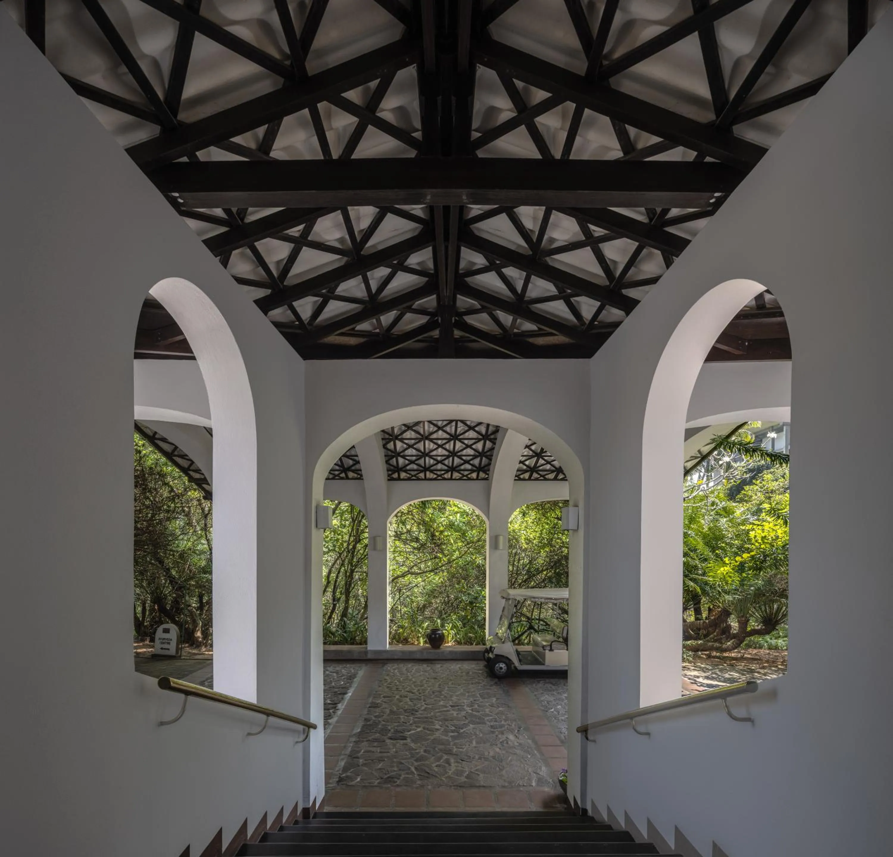 Facade/entrance in Heritance Ayurveda - All Meals and Treatments