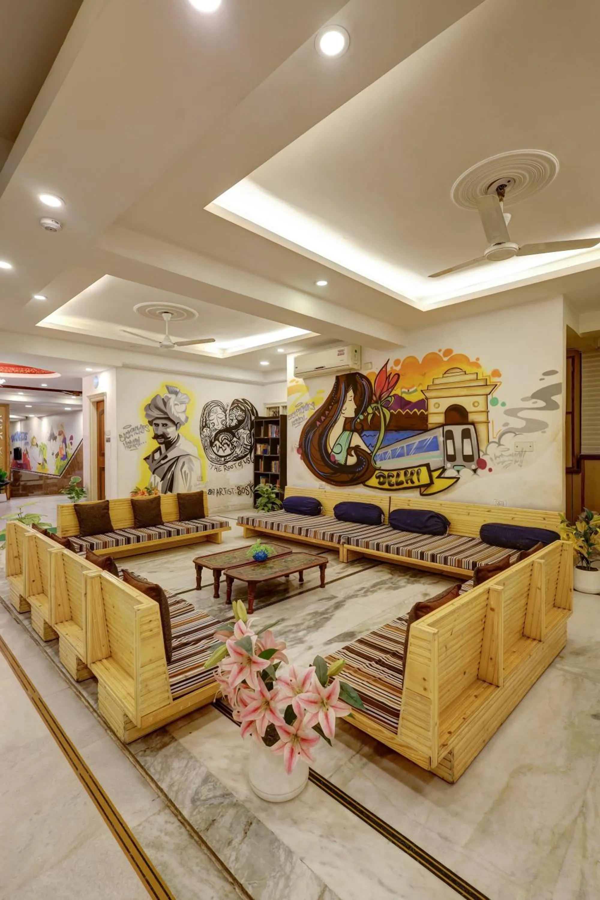 Seating area in Hindustan By Backpackers Heaven - Traveller's Choice Award 2025 Best of Best Winning Hotel