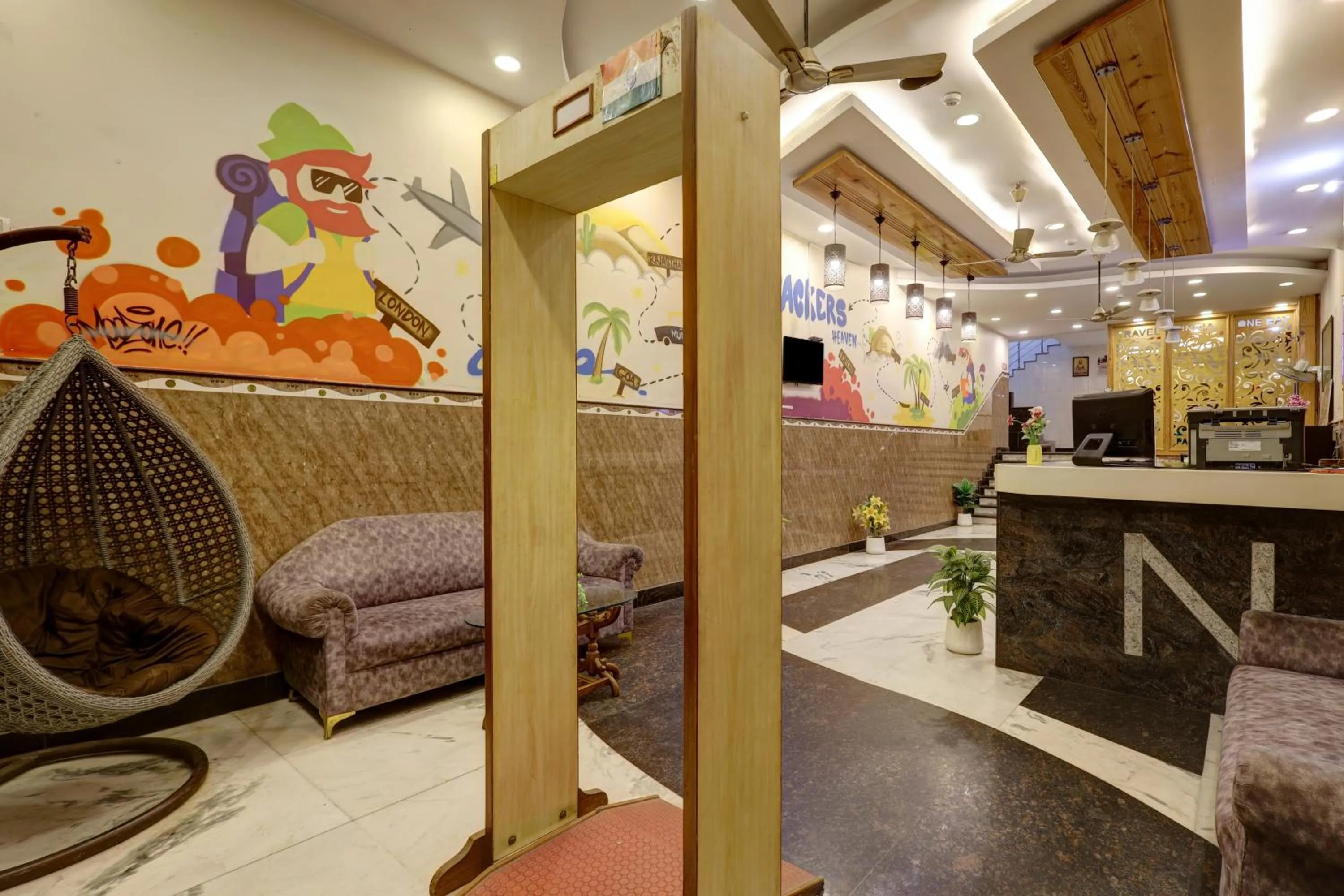 Lobby or reception in Hindustan By Backpackers Heaven - Traveller's Choice Award 2025 Best of Best Winning Hotel