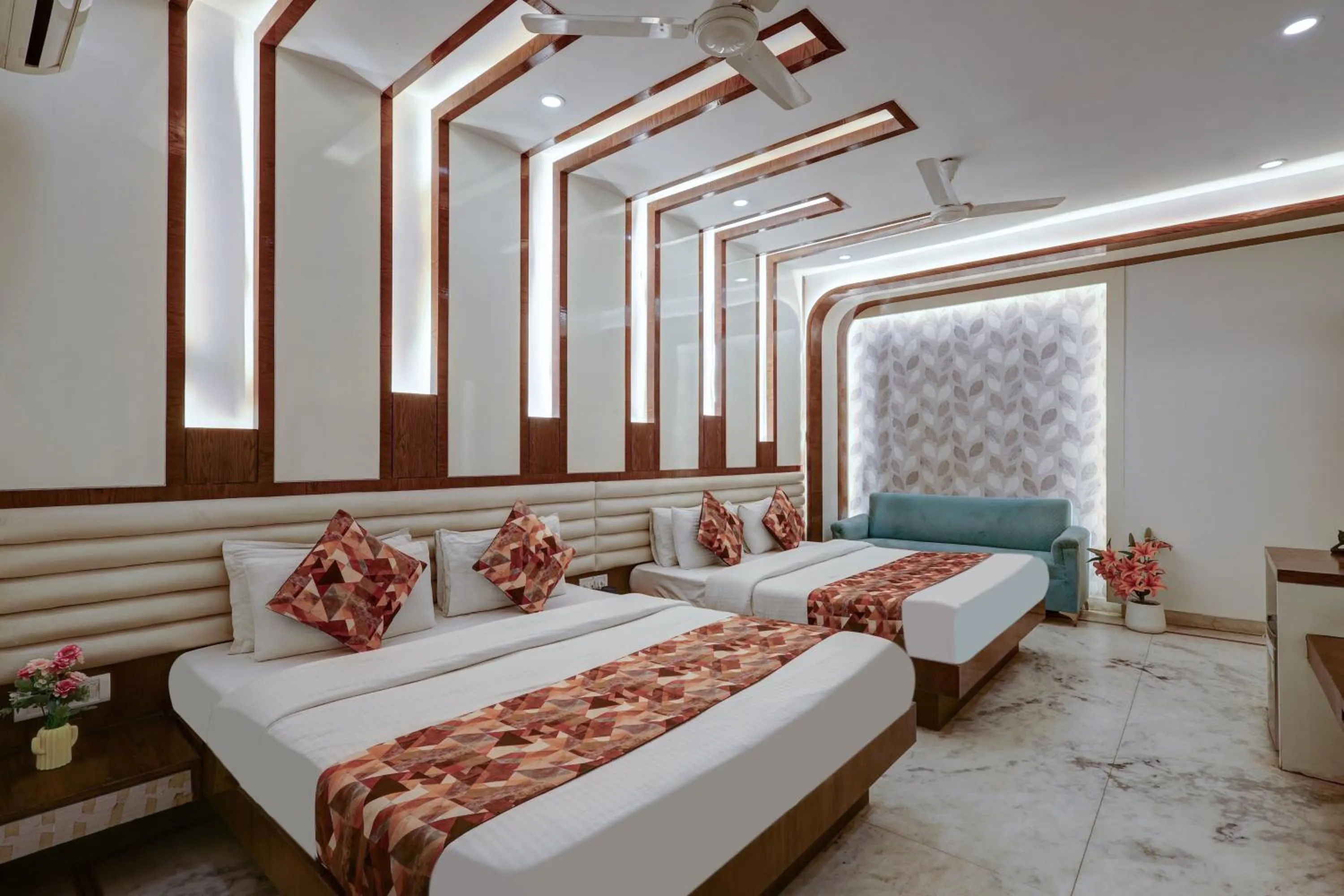 Photo of the whole room, Bed in Hindustan By Backpackers Heaven - Traveller's Choice Award 2025 Best of Best Winning Hotel