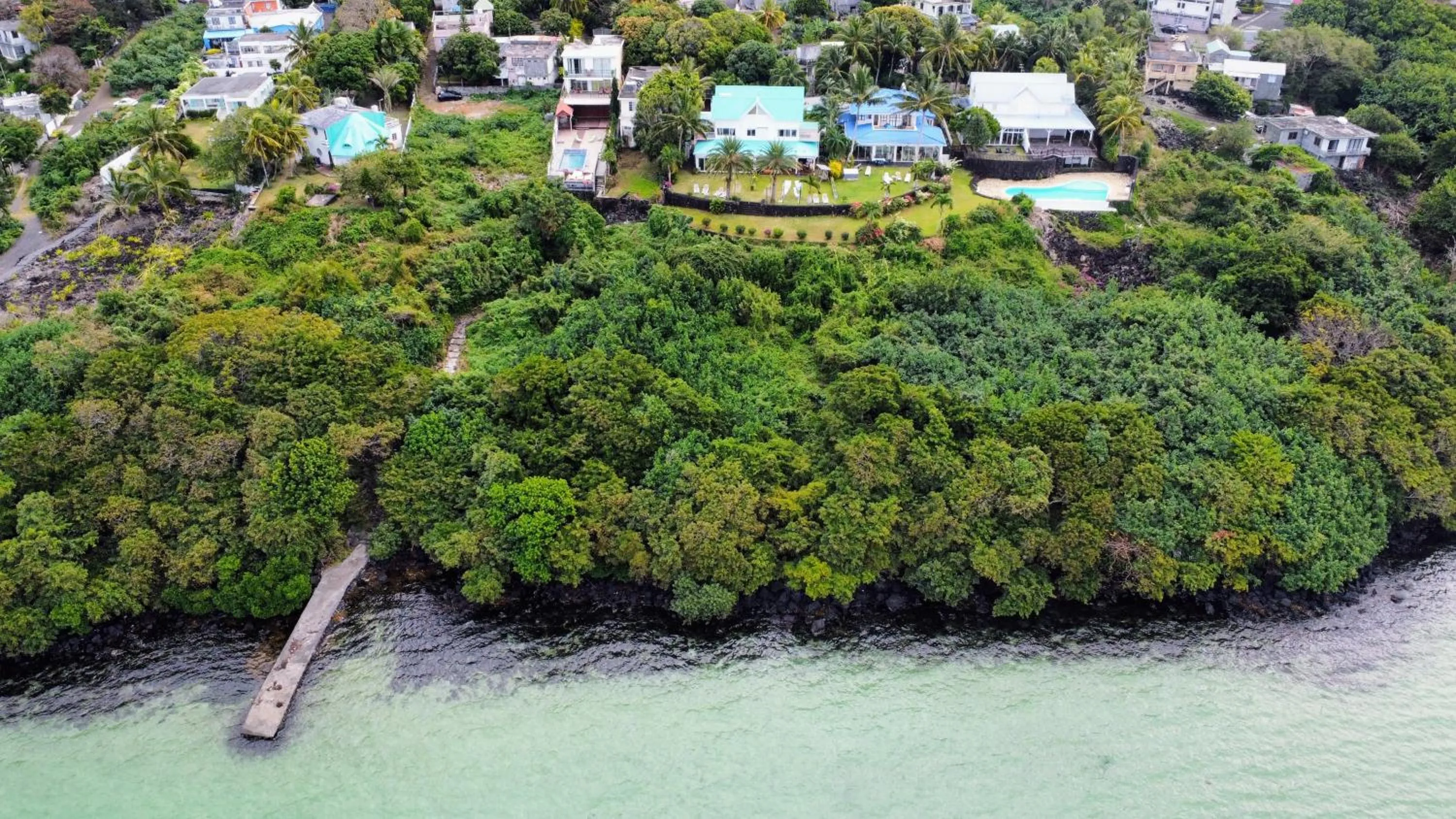 Property building in Villa Kai