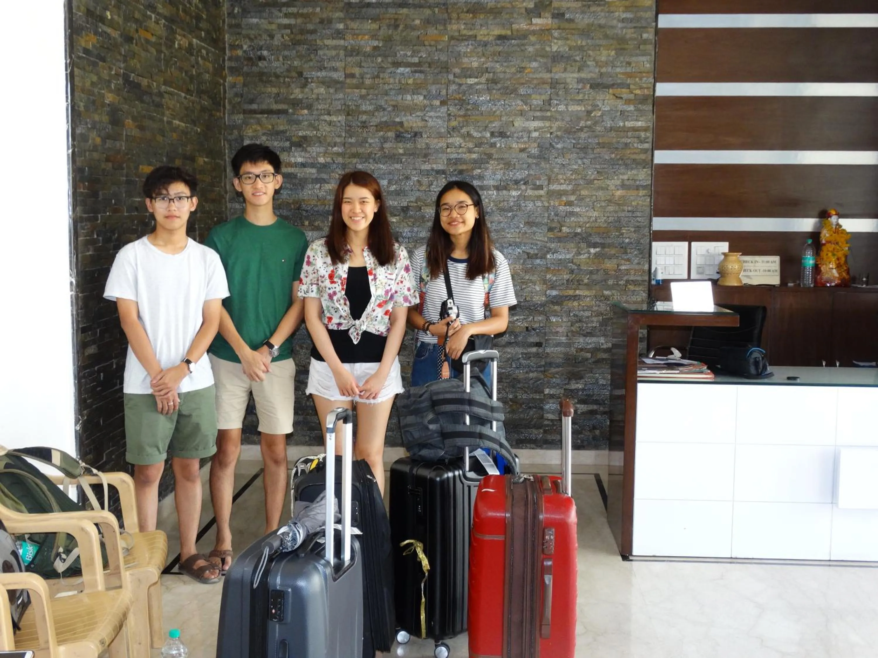 Day in Royal Hopp-Inn Chittorgard