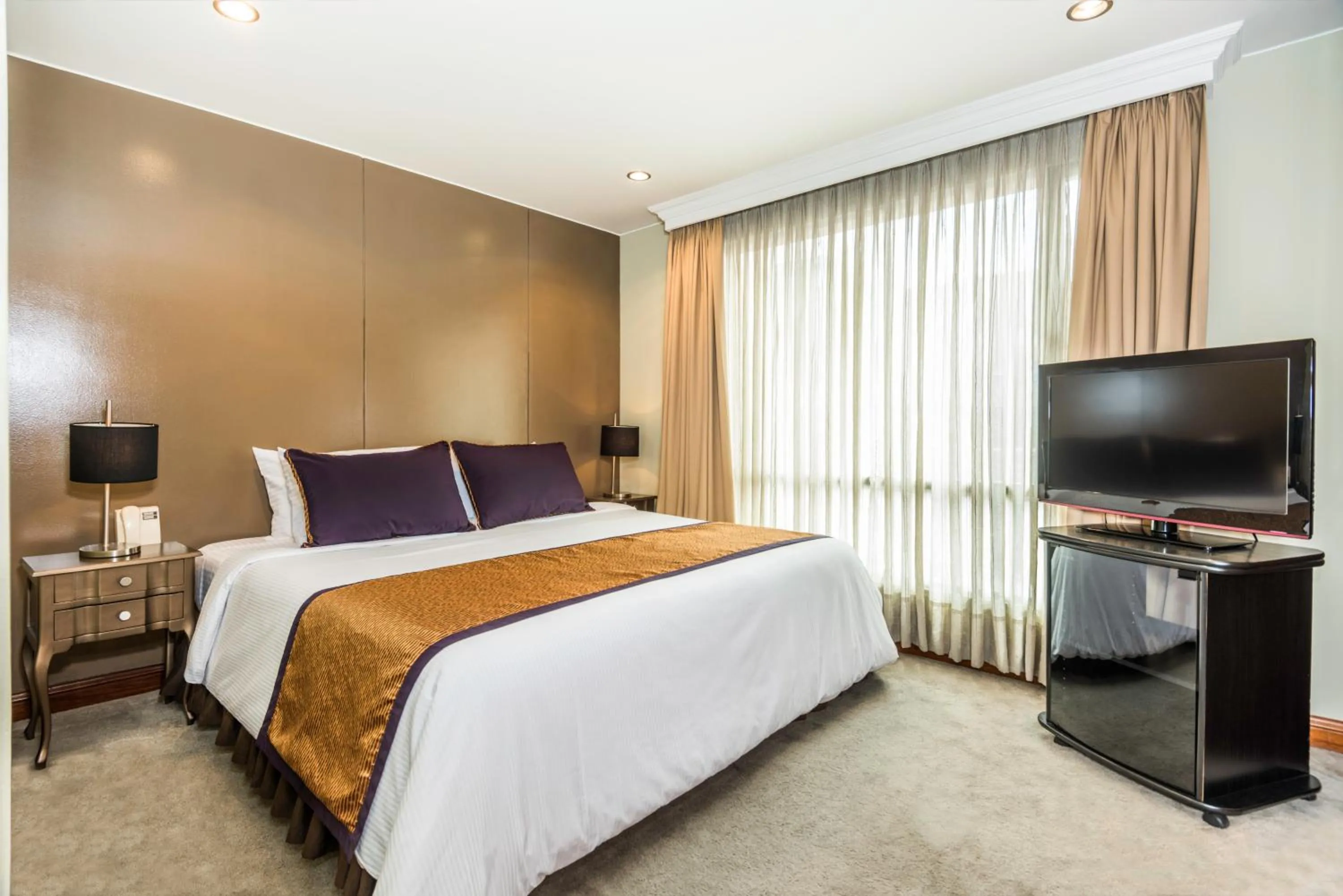 Day, Bed in Lloyds Apartasuites Parque 93