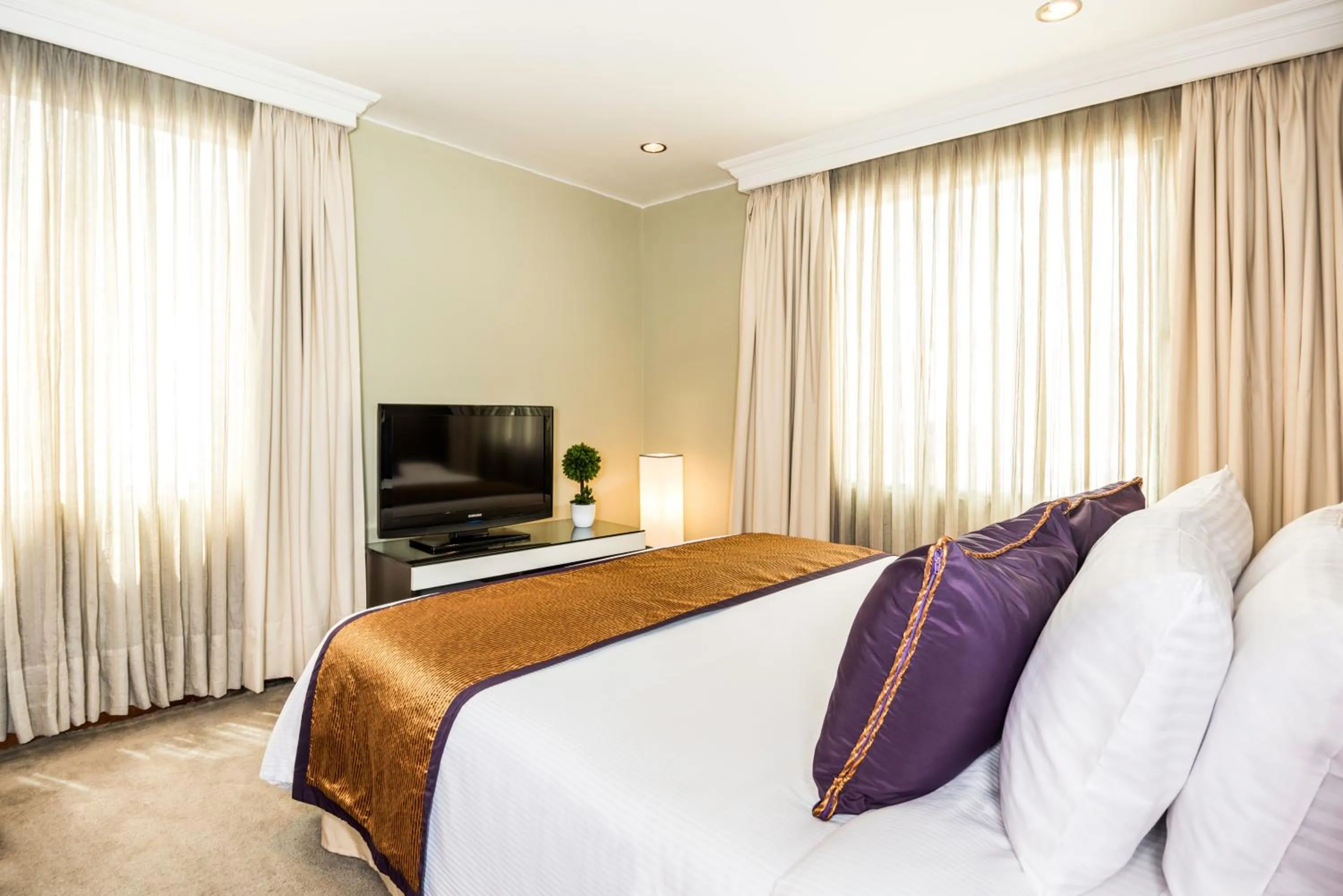 Day, Bed in Lloyds Apartasuites Parque 93