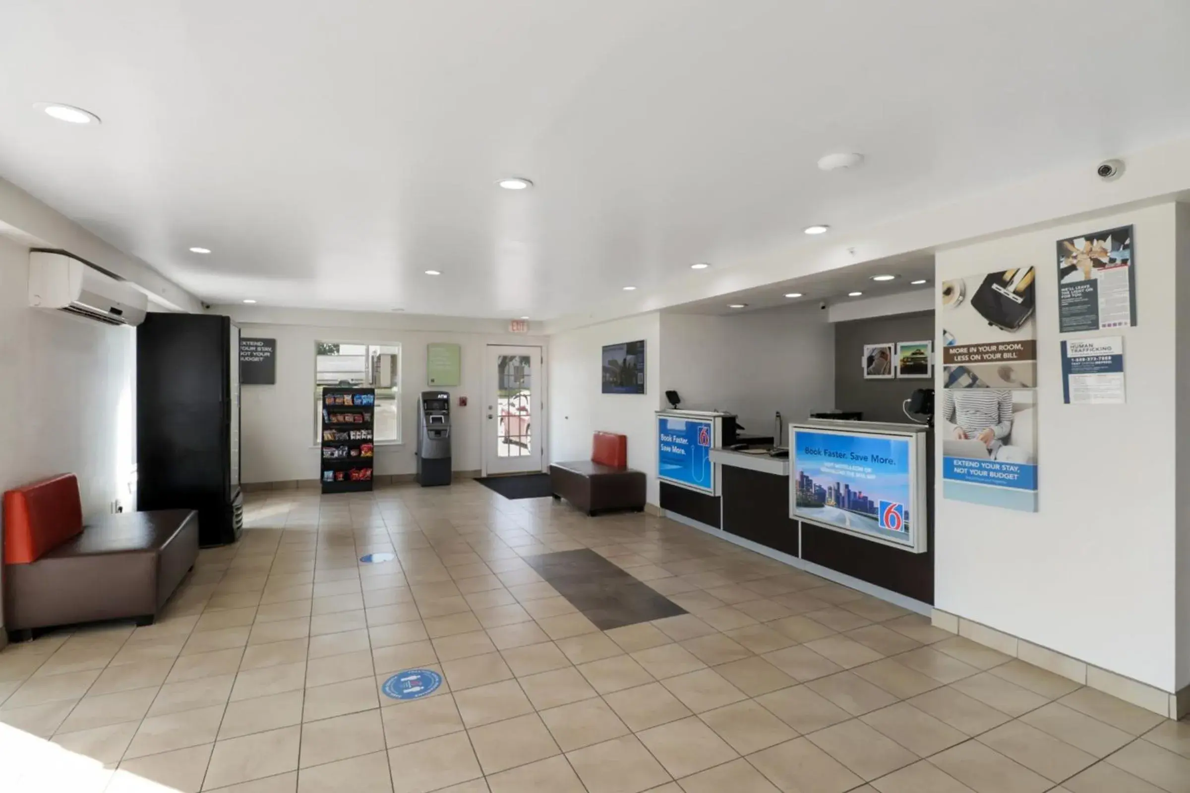 Lobby or reception in Studio 6-Bryan, TX - University Area Lobby or reception in Studio 6-Bryan, TX - University Area