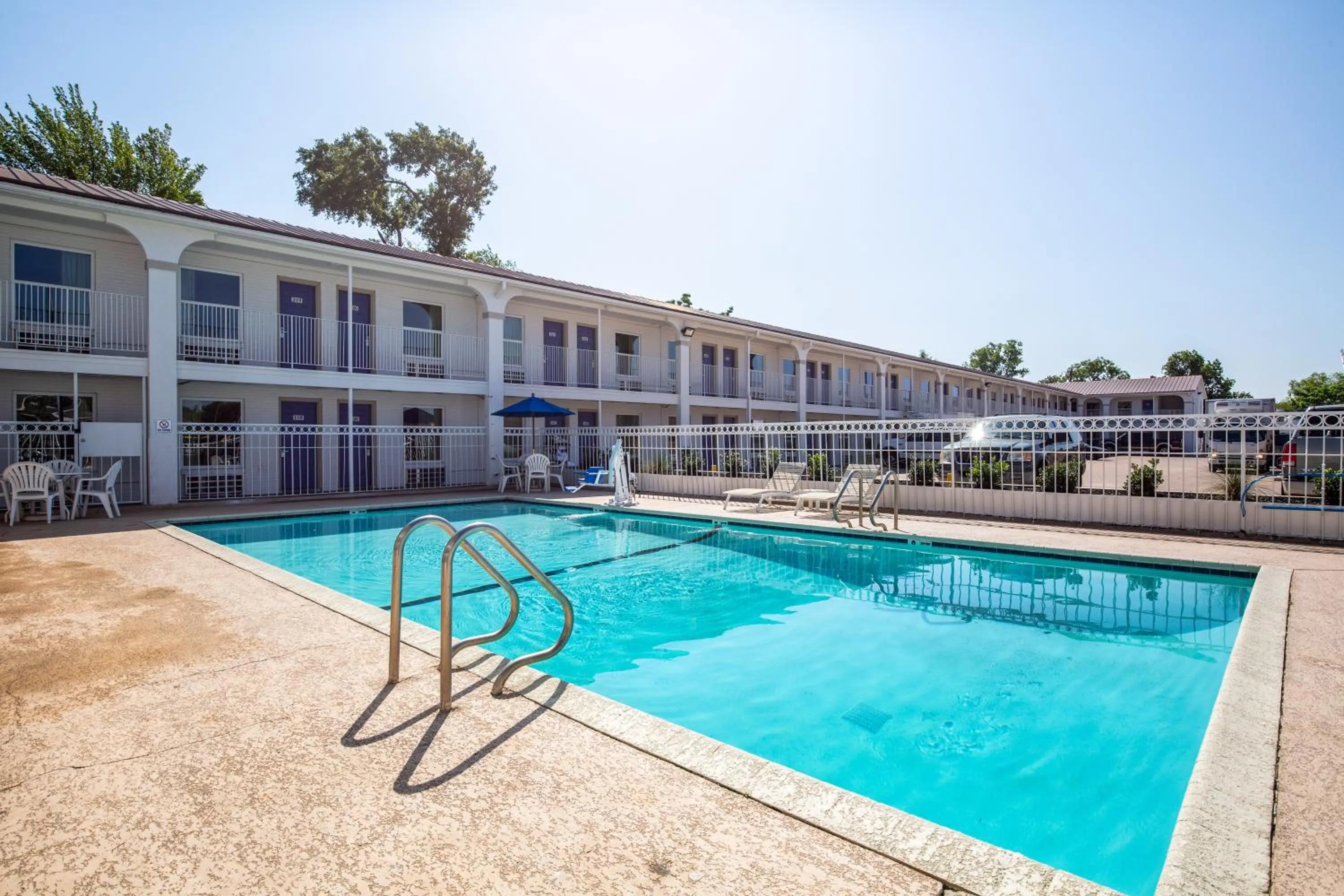 Swimming pool in Studio 6-Bryan, TX - University Area