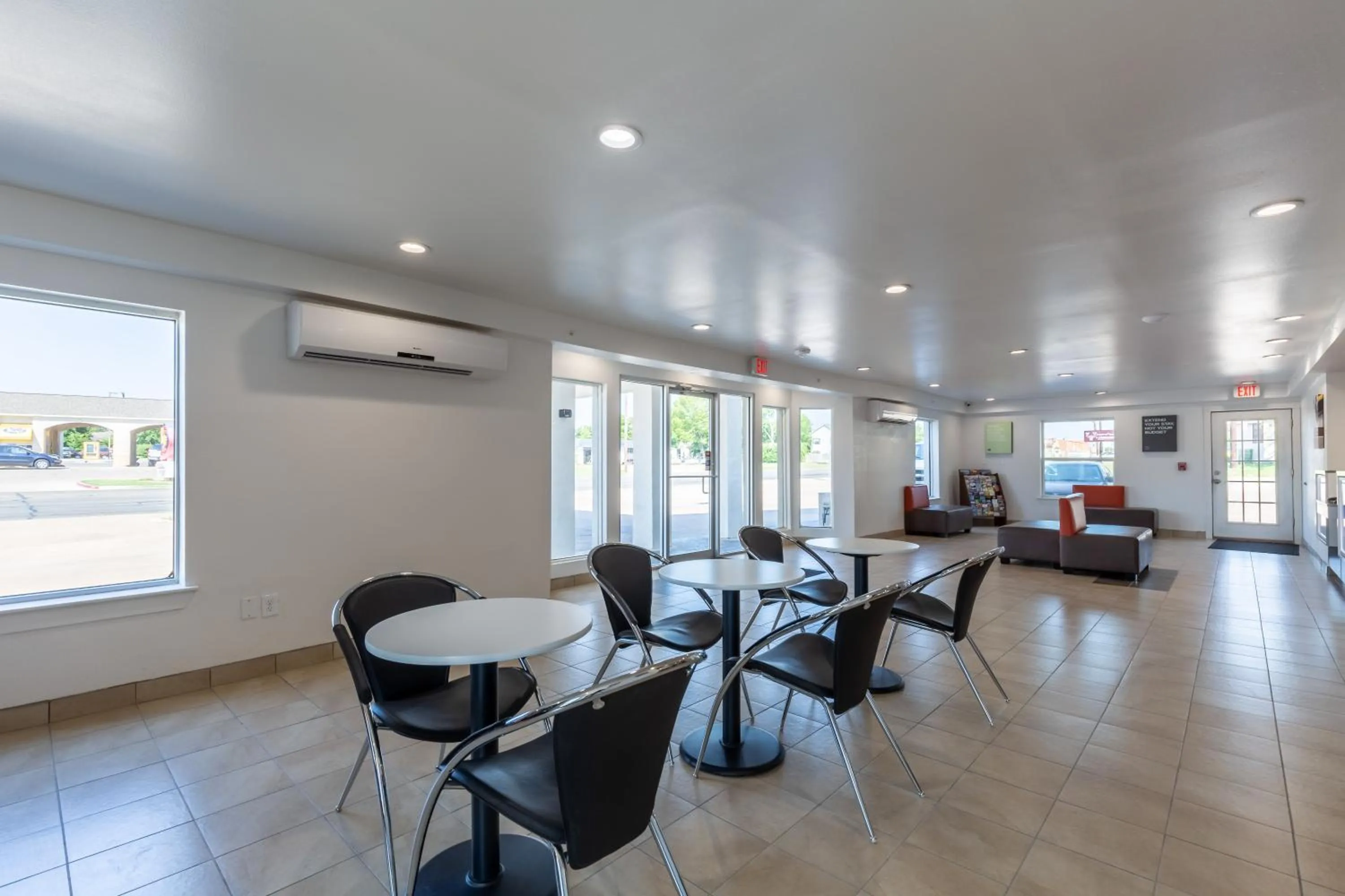 Lobby or reception in Studio 6-Bryan, TX - University Area