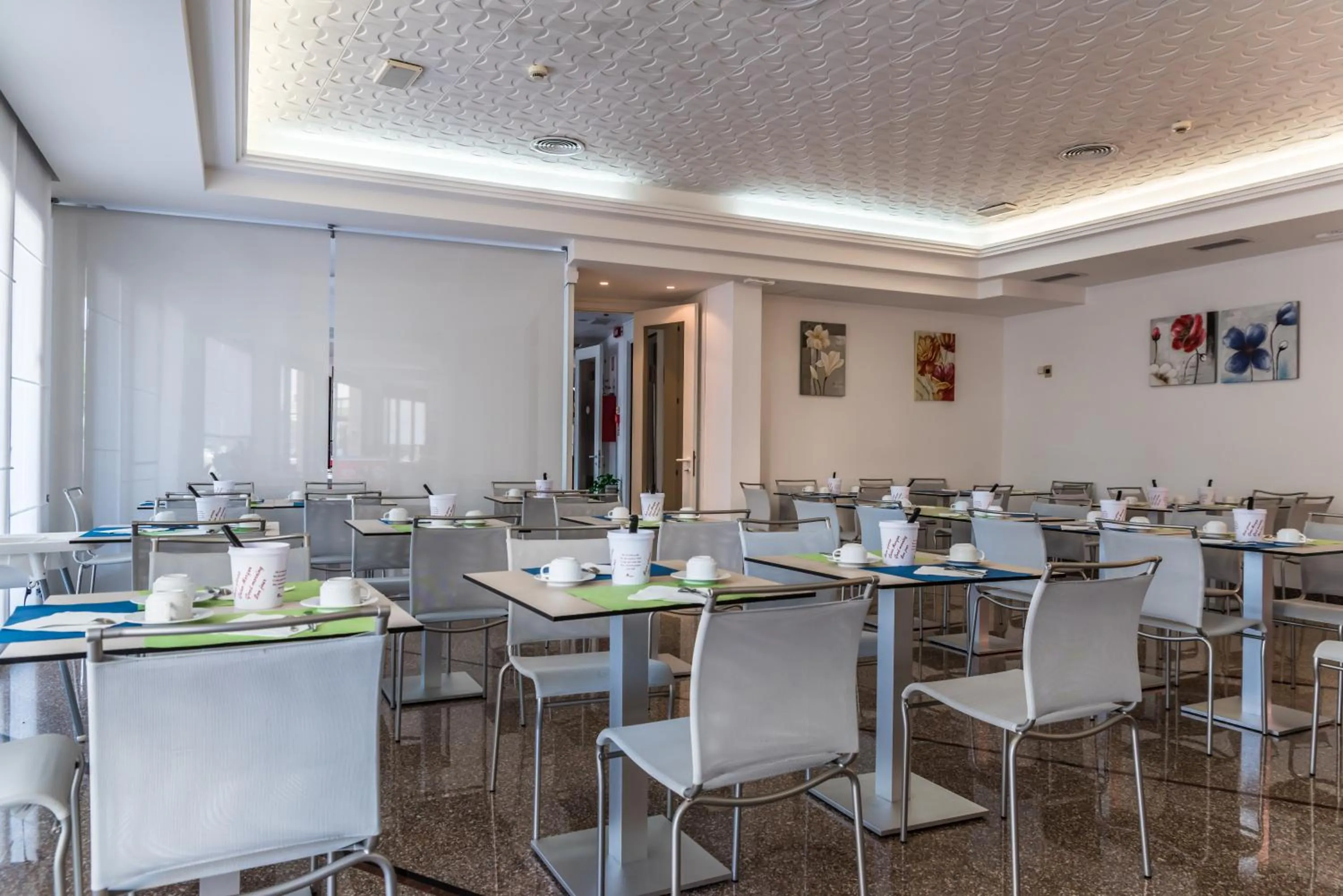 Buffet breakfast in Hotel Residence Mara