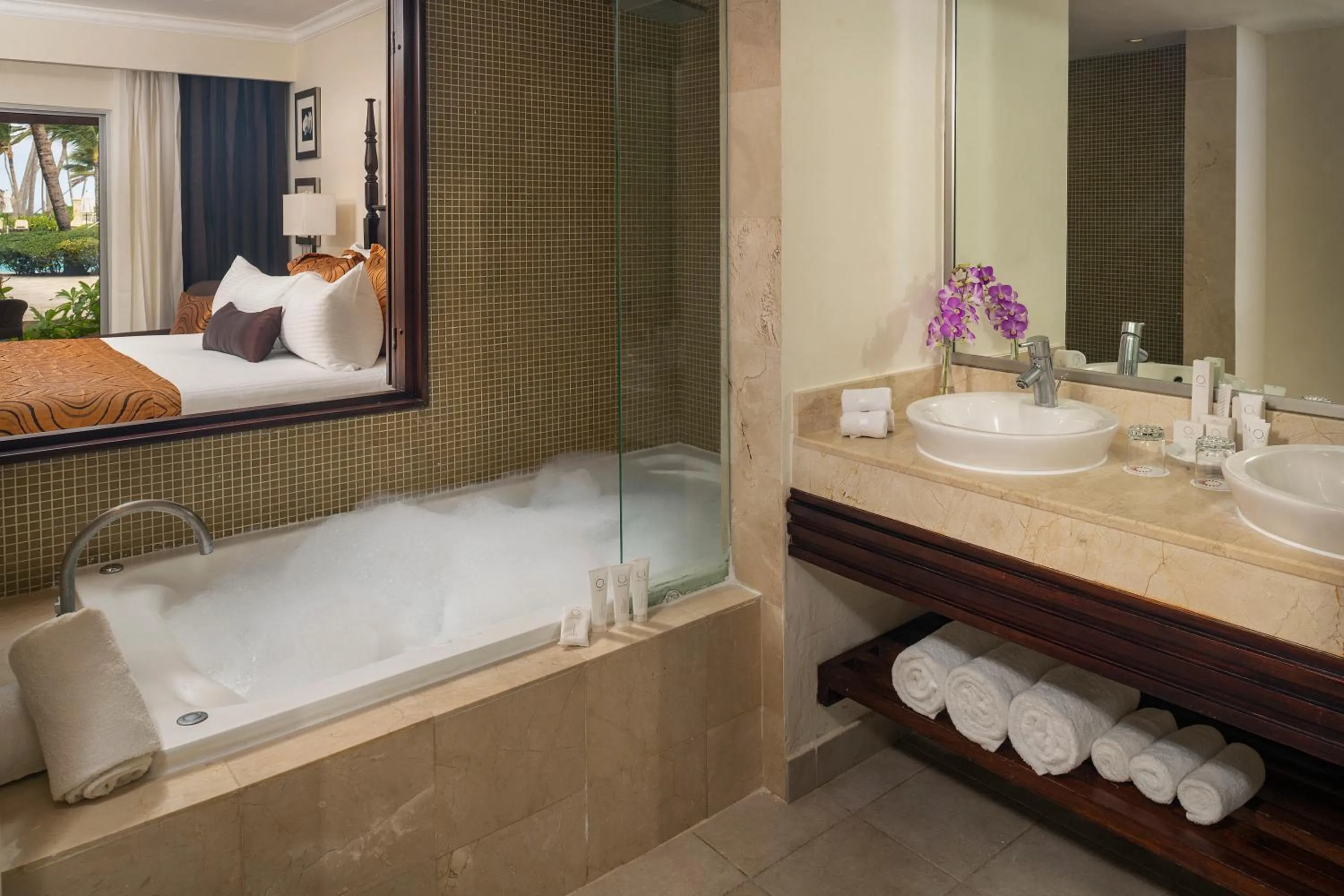 Bathroom in Jewel Palm Beach