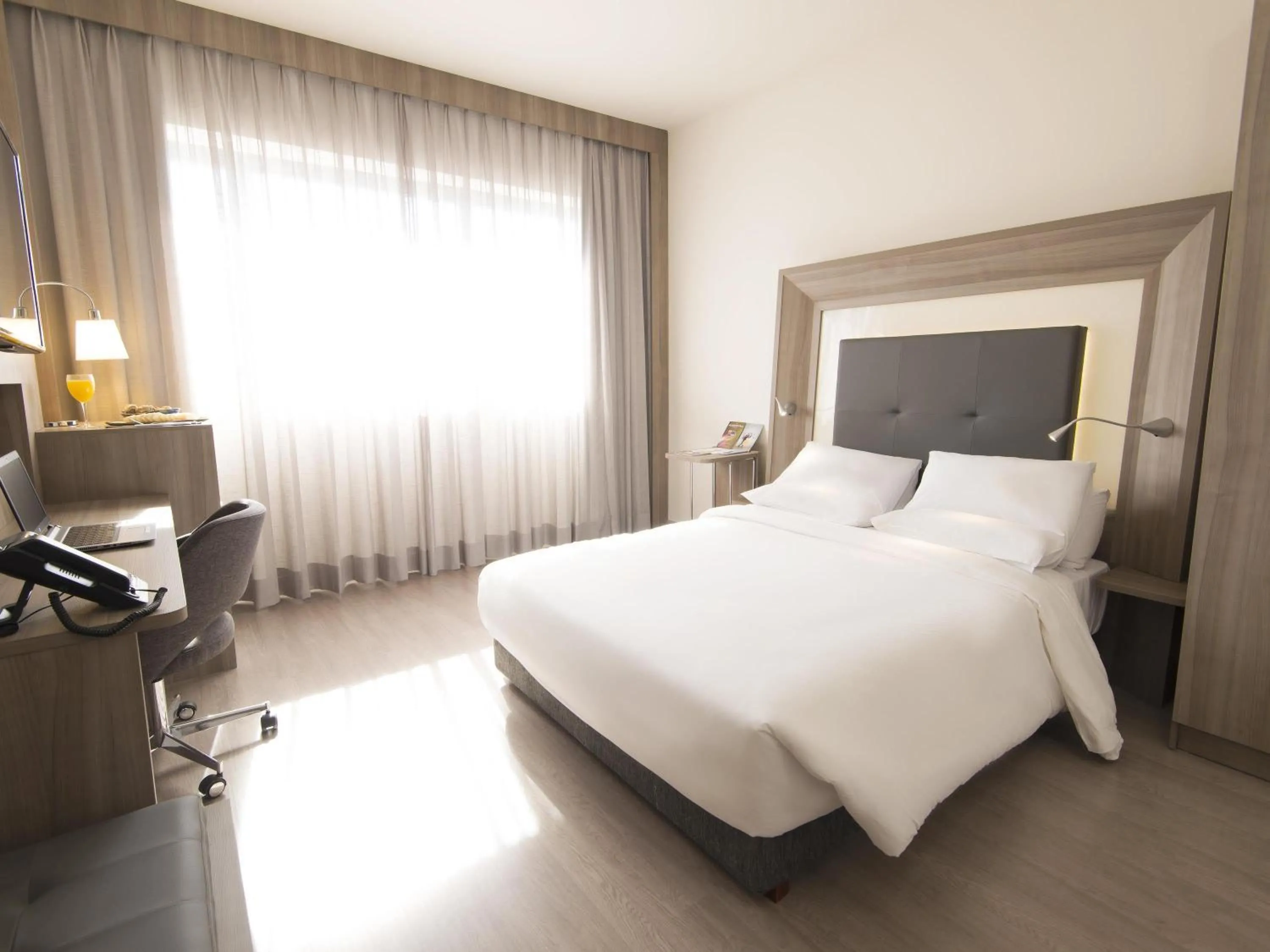 Bedroom, Bed in Novotel São Paulo Berrini