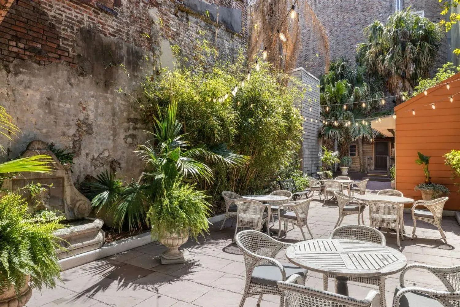 Patio in Maison Dupuy Hotel Patio in Maison Dupuy Hotel