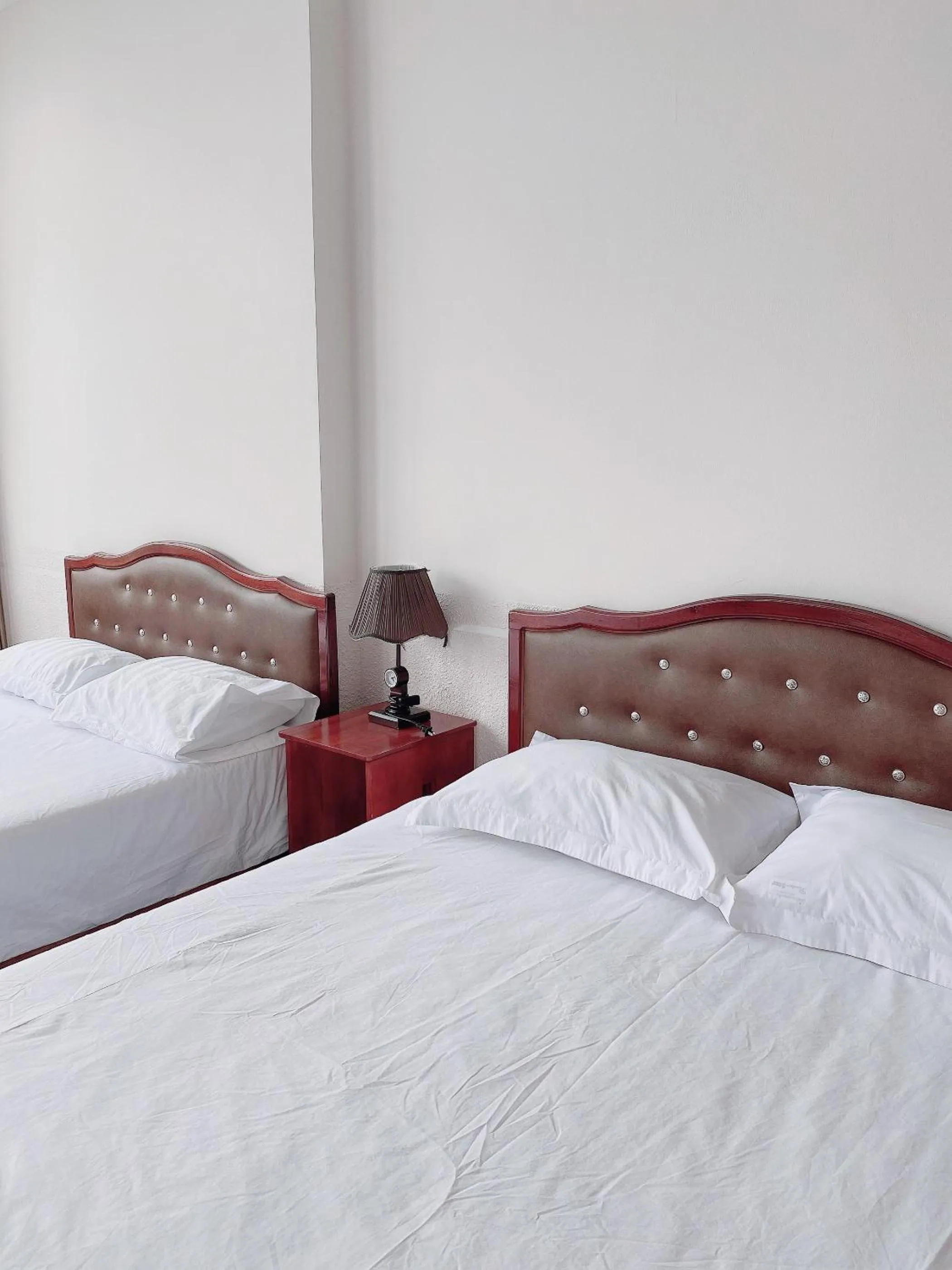 Bed in Tuyet Son Hotel