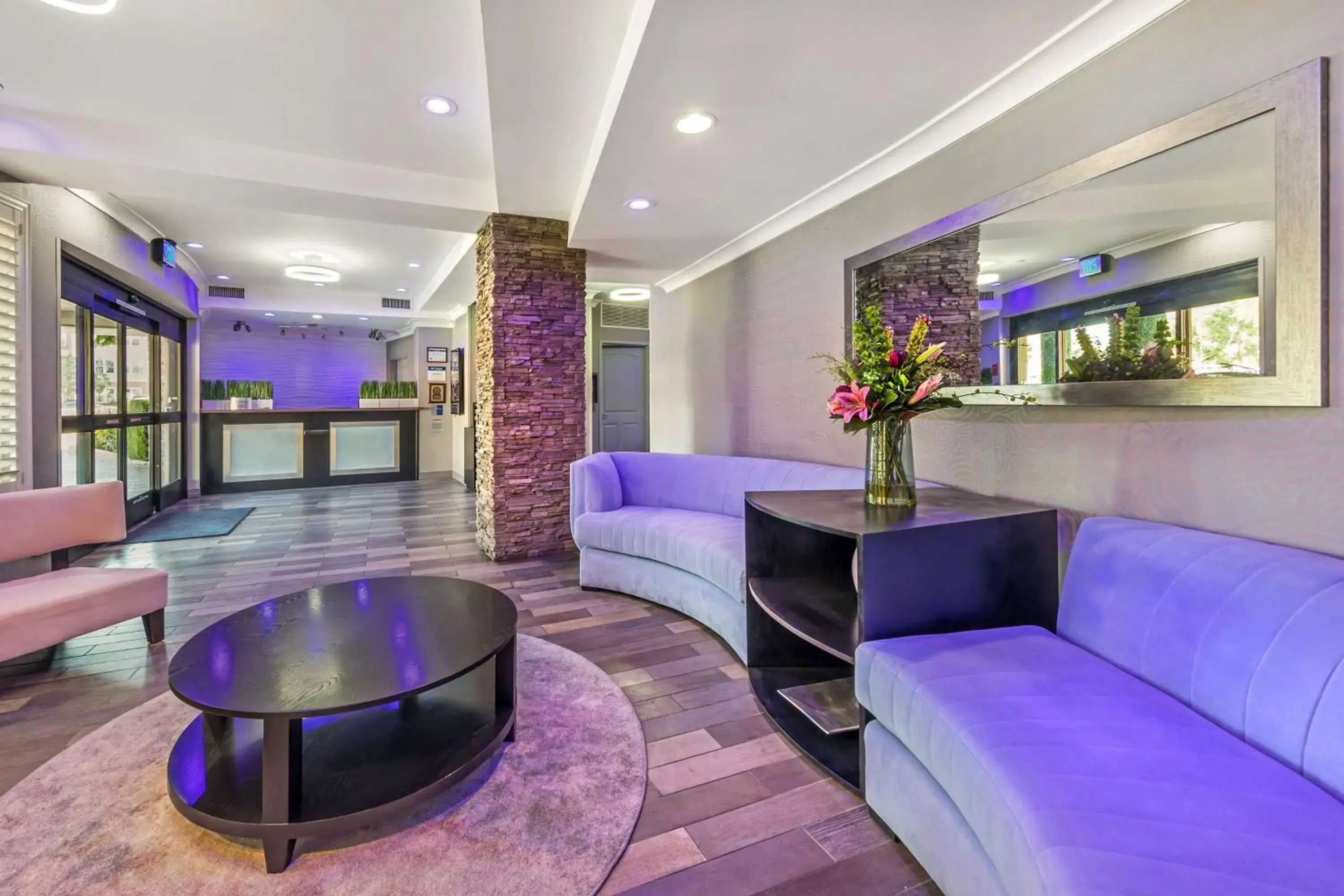 Lobby or reception in Best Western PLUS Avita Suites Lobby or reception in Best Western PLUS Avita Suites