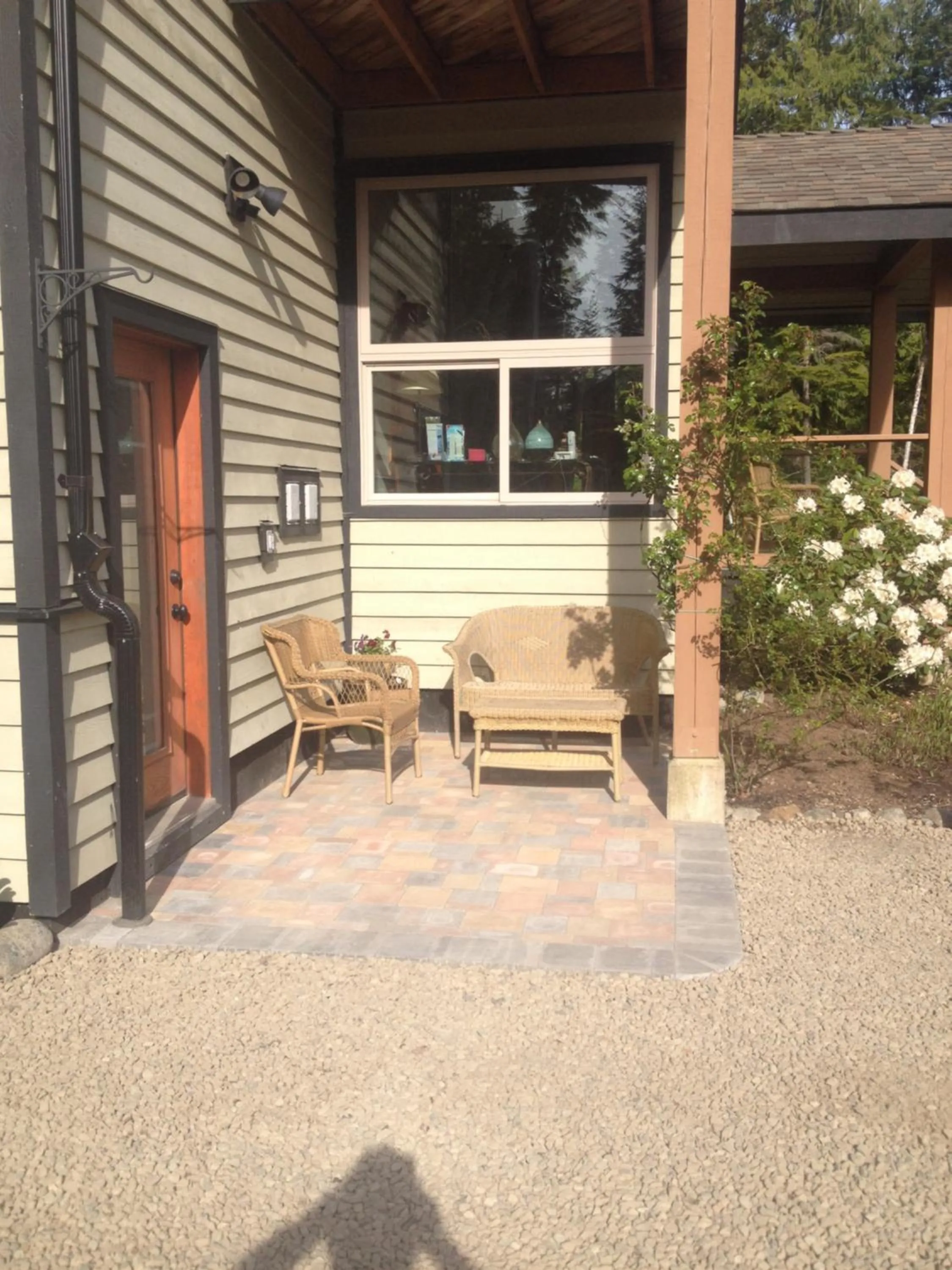 Facade/entrance in Cobble Wood and Bird Sanctuary Guest Houses