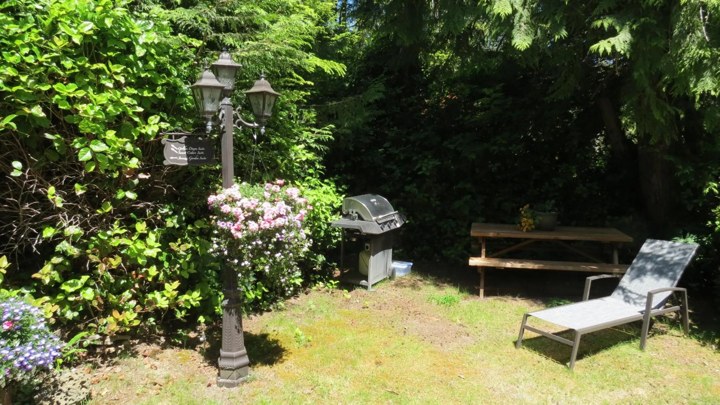 BBQ facilities in Cobble Wood and Bird Sanctuary Guest Houses