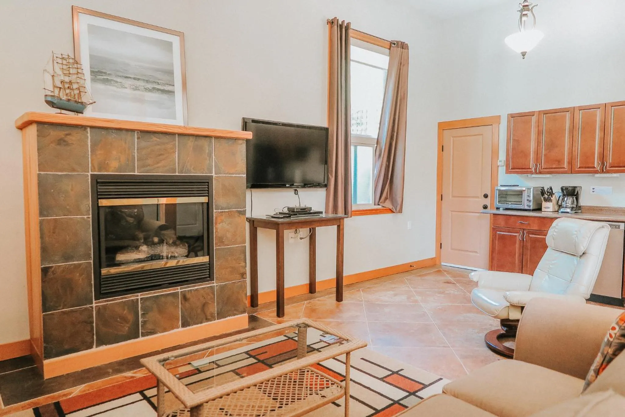 Living room in Cobble Wood and Bird Sanctuary Guest Houses