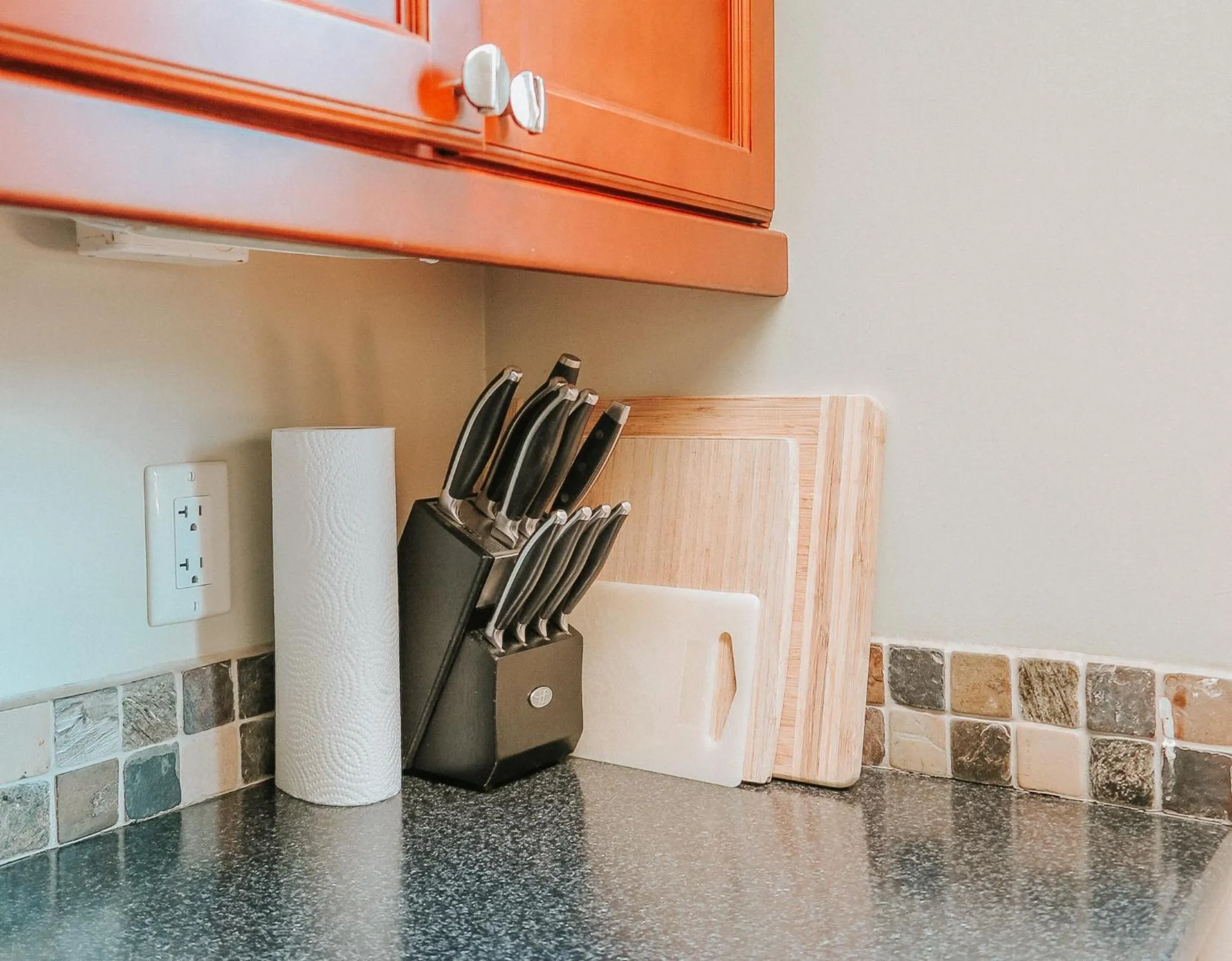 Kitchen or kitchenette in Cobble Wood and Bird Sanctuary Guest Houses