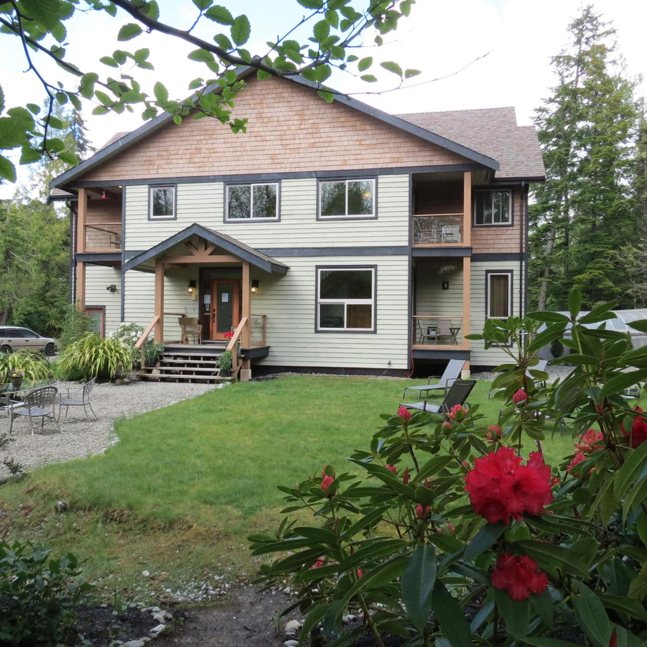 Property building in Cobble Wood and Bird Sanctuary Guest Houses
