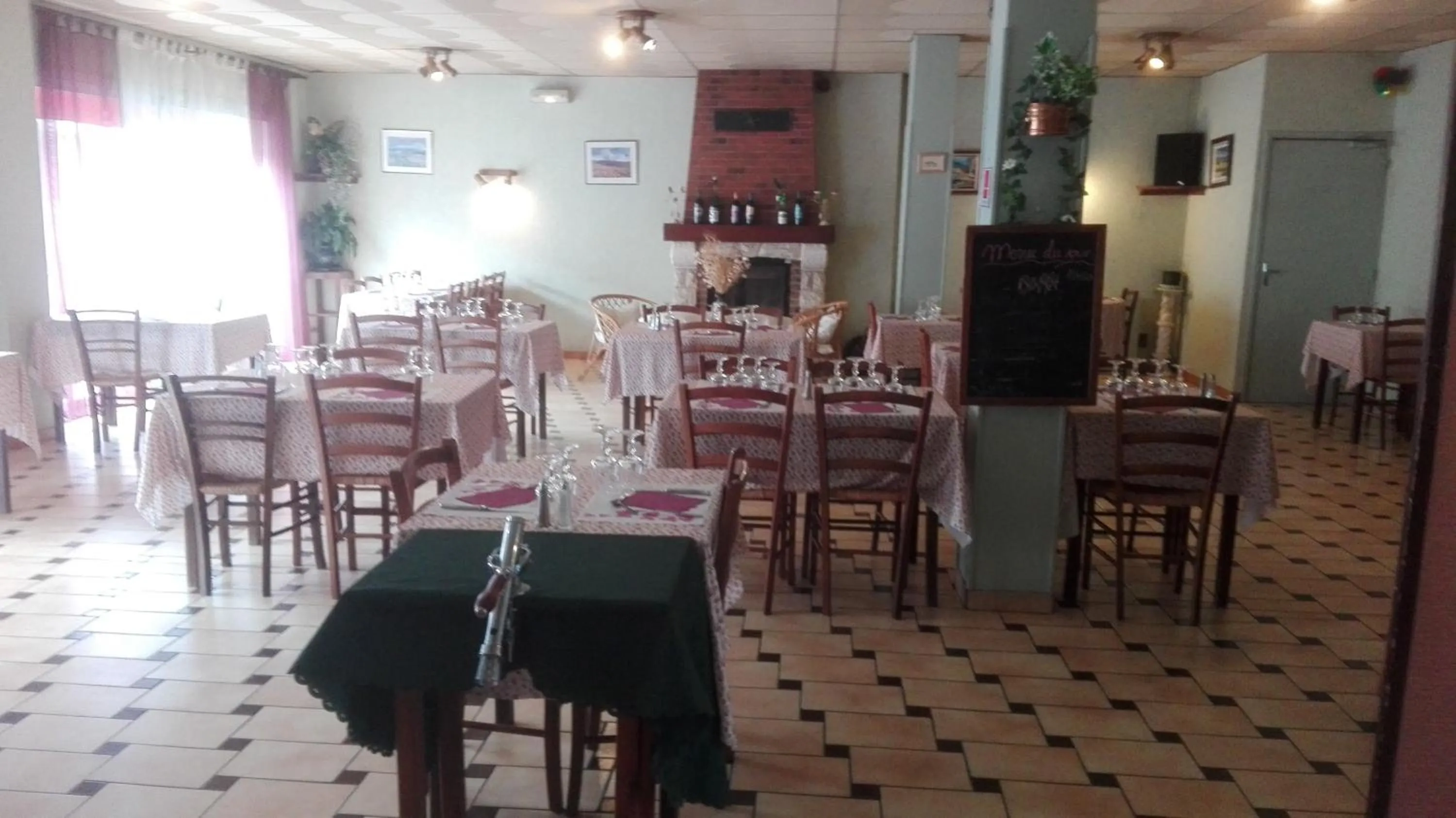 Banquet/Function facilities in Le Barry