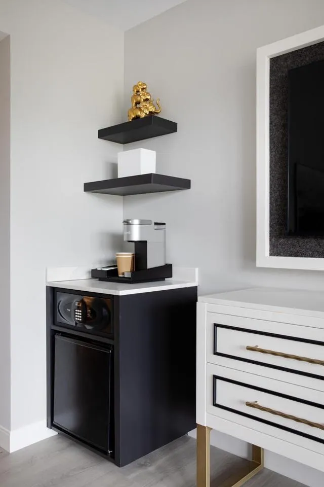 Cirque St Armands Beachside