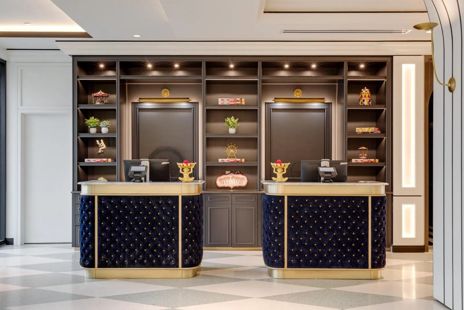 Lobby or reception in Cirque St Armands Beachside