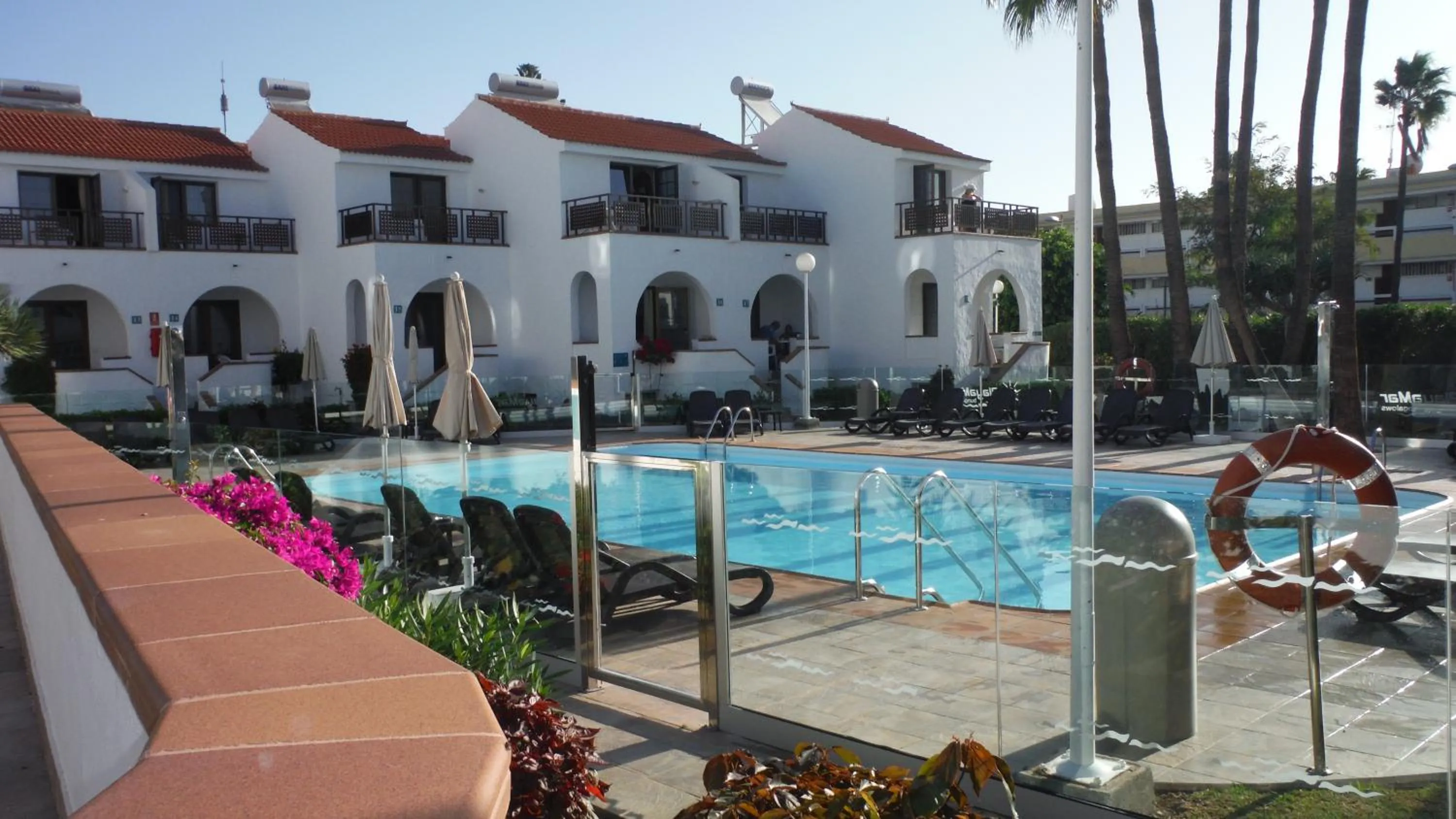 Swimming pool in Playamar Bungalows