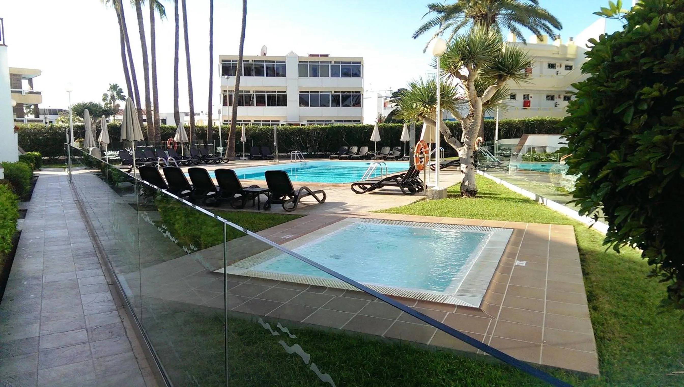 Swimming pool in Playamar Bungalows