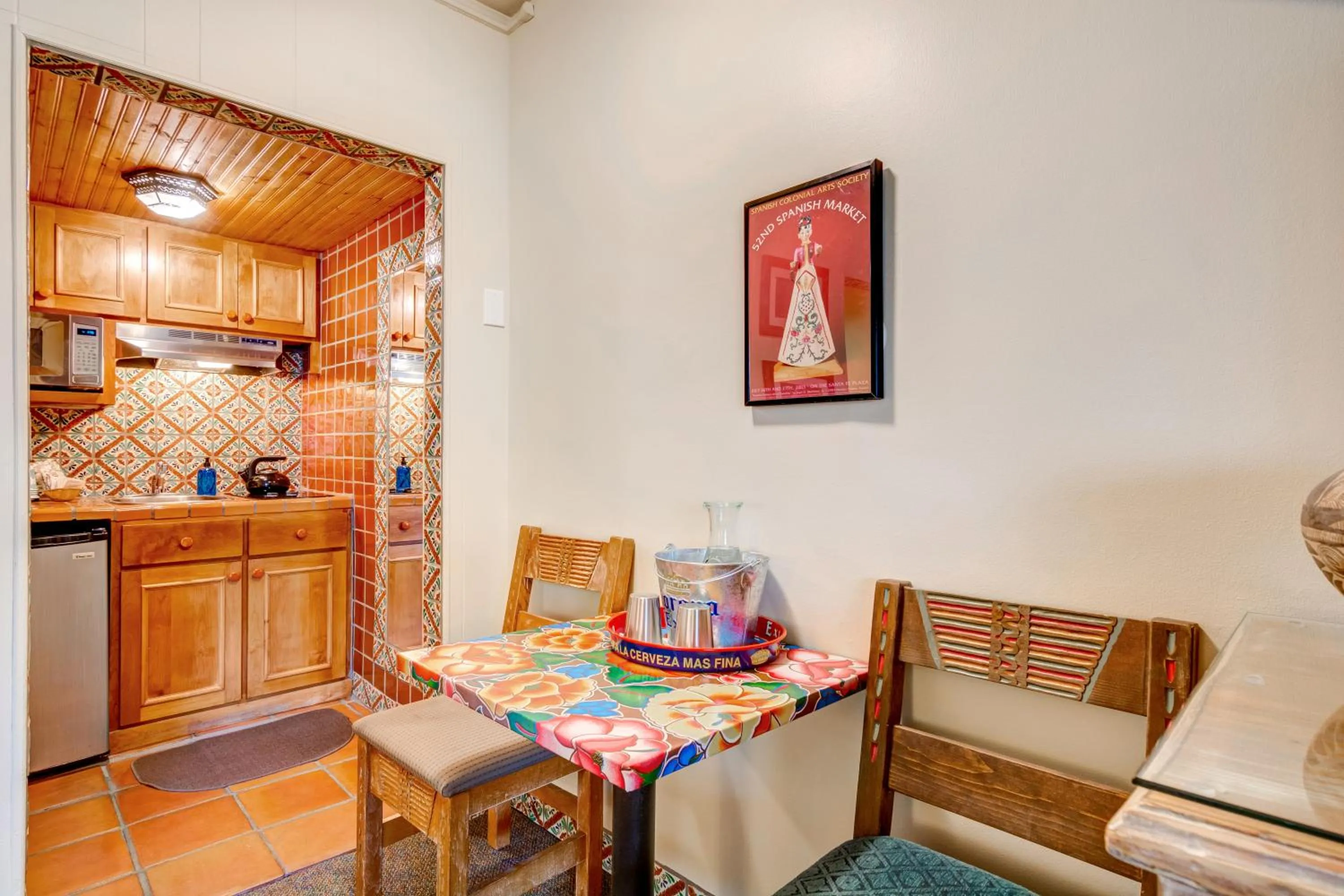 Dining area in Santa Fe Motel & Inn