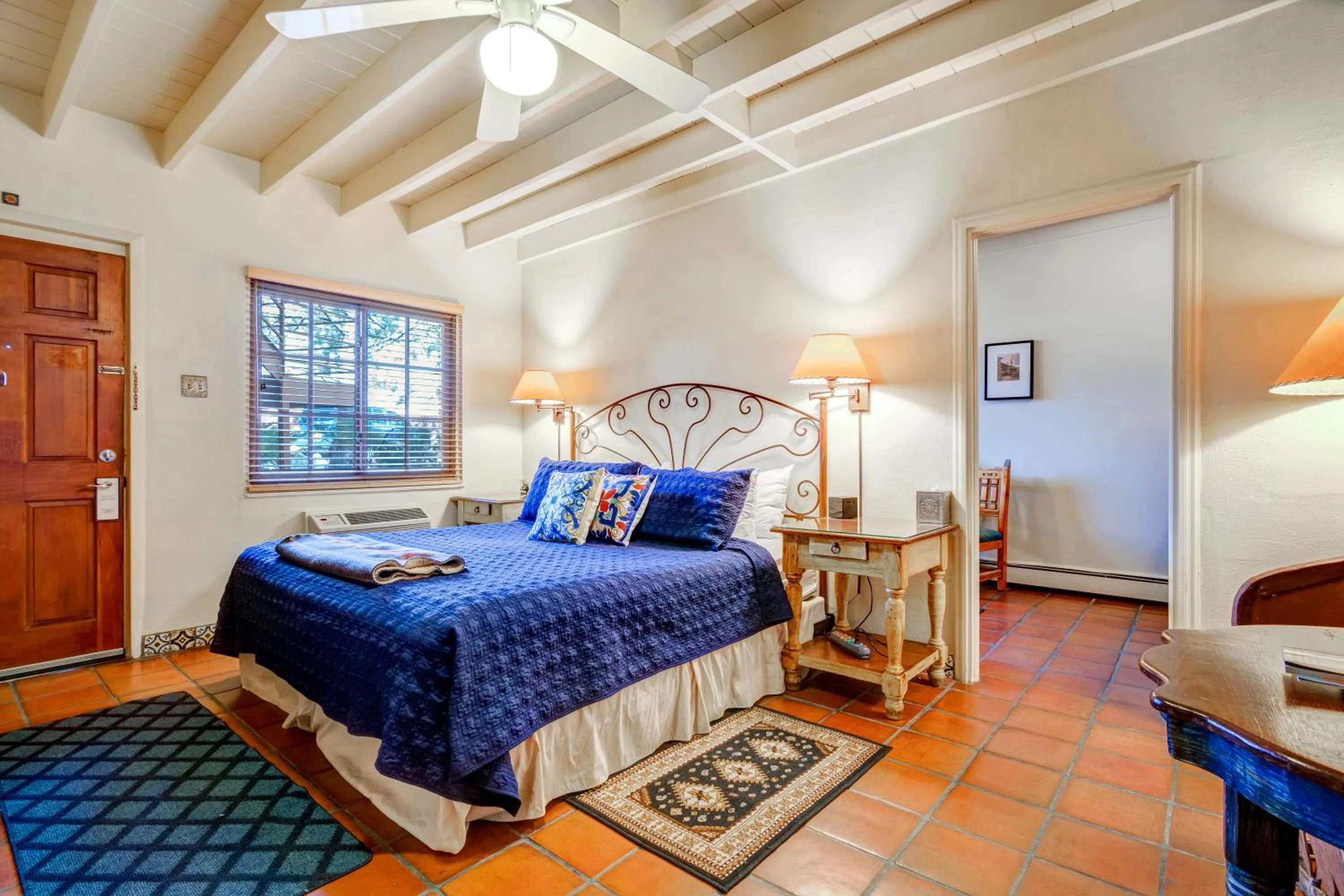 Bedroom, Bed in Santa Fe Motel & Inn