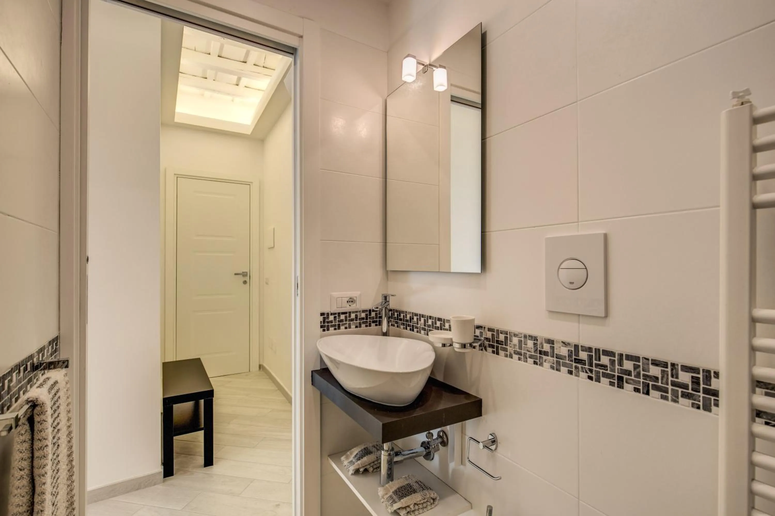 Bathroom in Dimore Costaguti