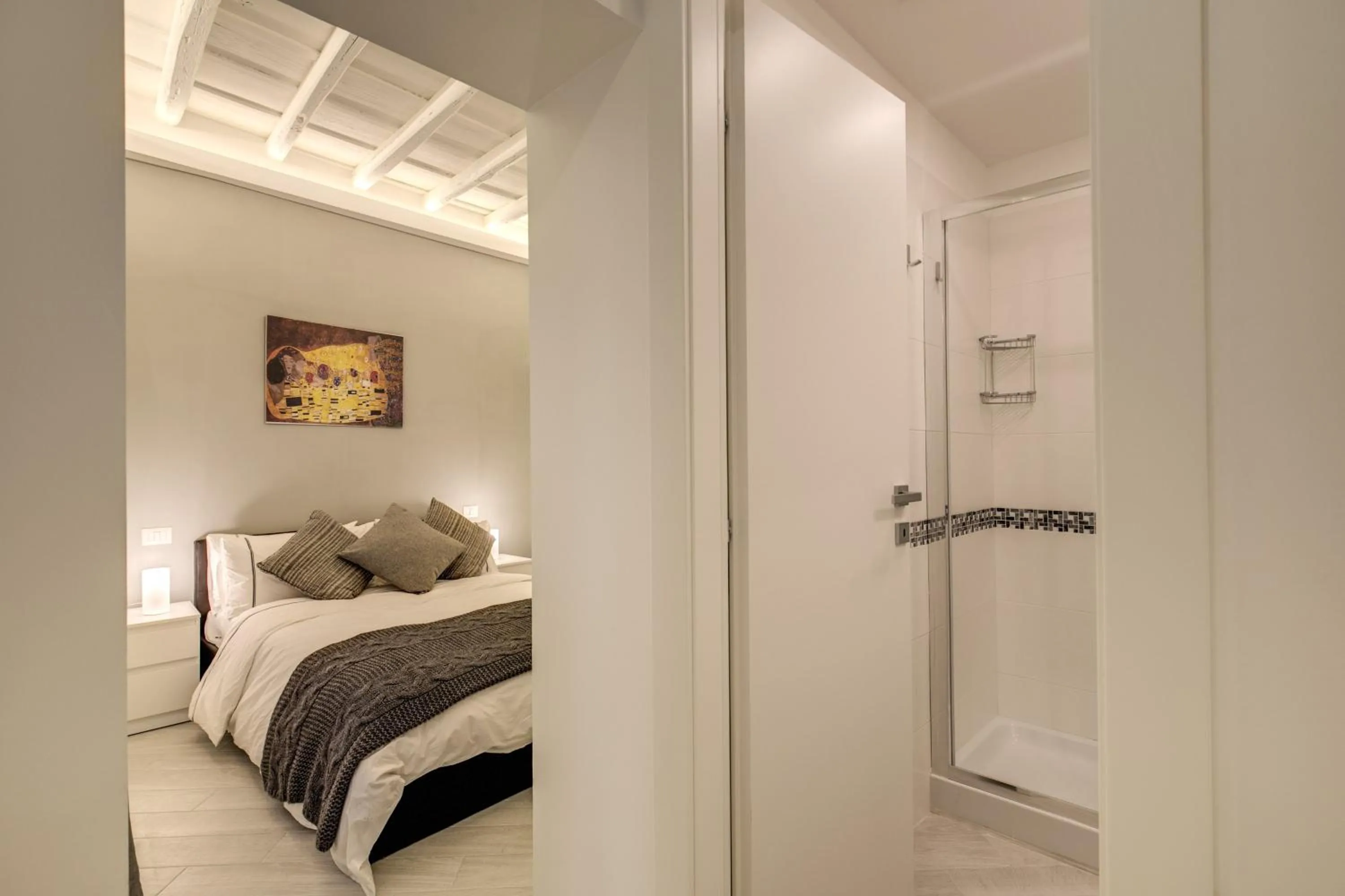 Photo of the whole room, Bed in Dimore Costaguti