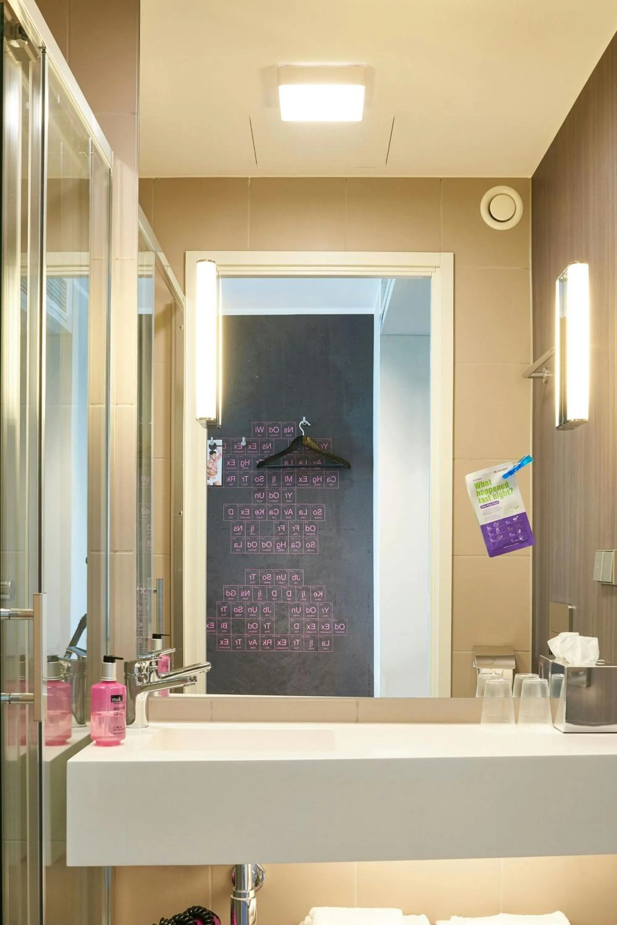 Bathroom in Moxy Milan Linate Airport