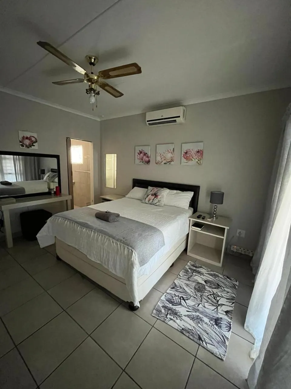 Bed in Oppi Draai Guesthouse