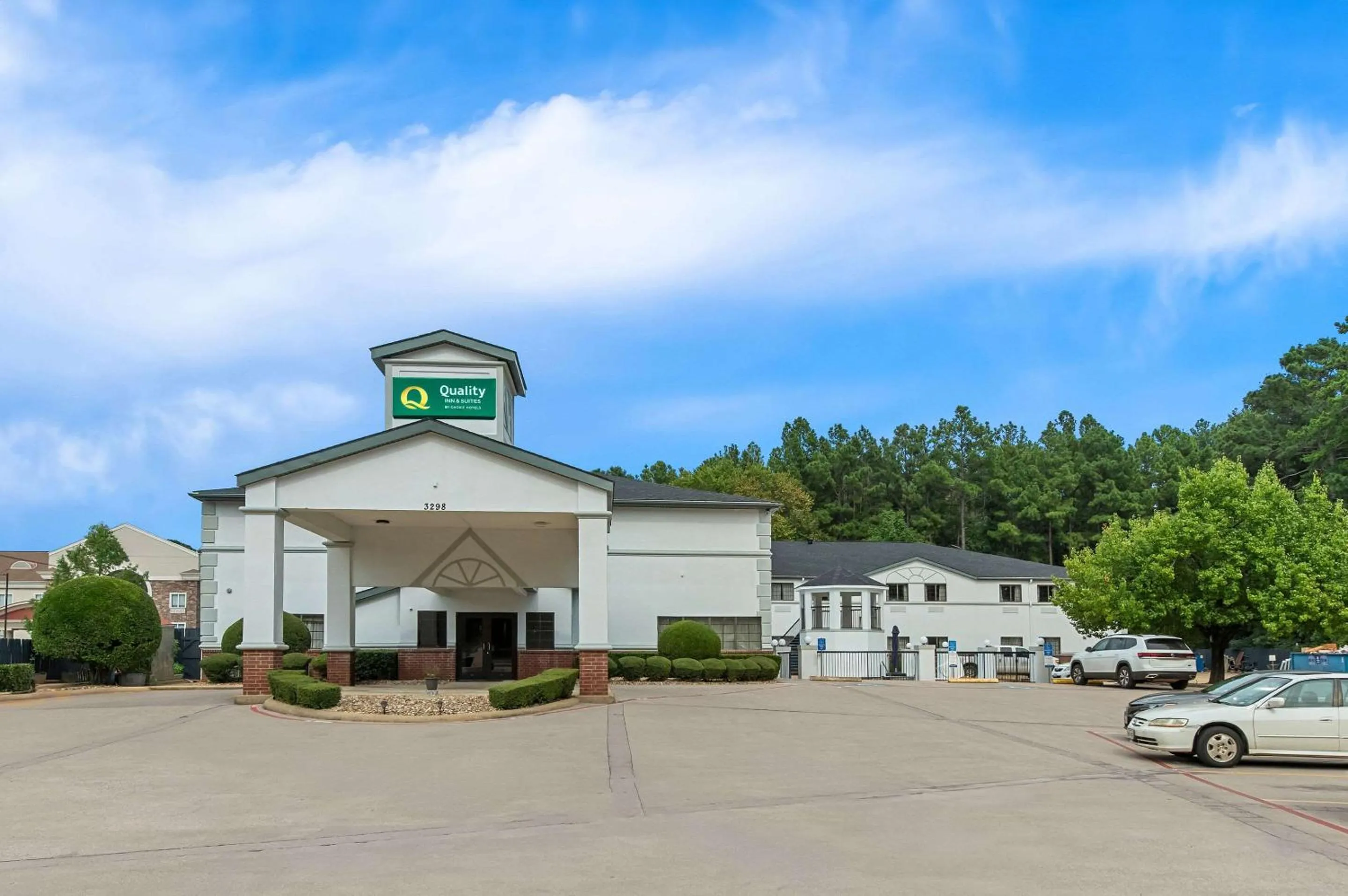 Property building in Quality Inn & Suites Kilgore-Longview