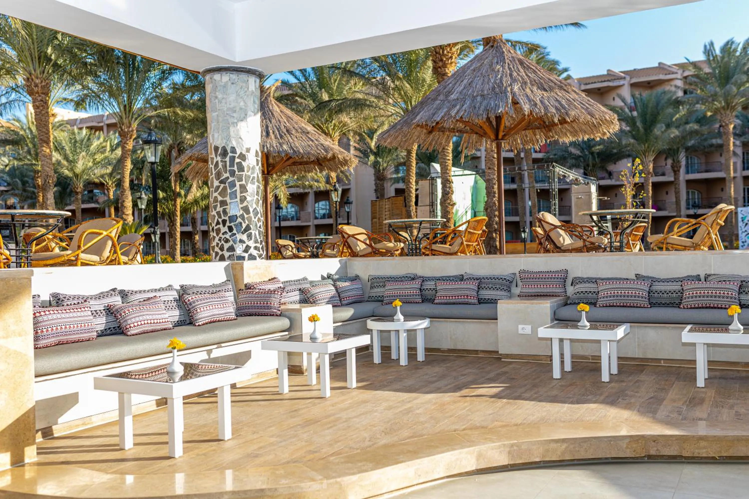 Lounge or bar in Siva Grand Beach