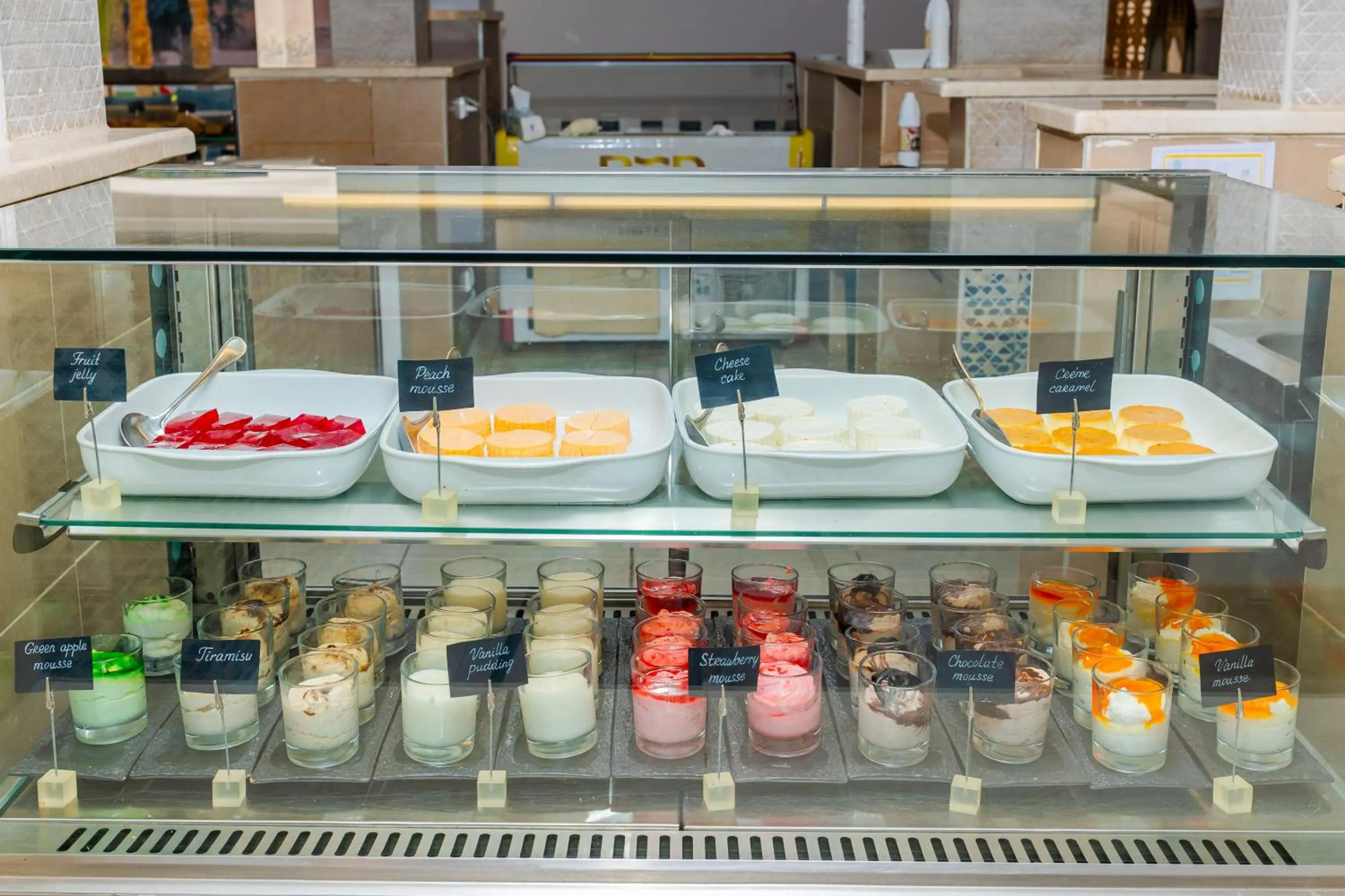 Restaurant/places to eat in Siva Grand Beach