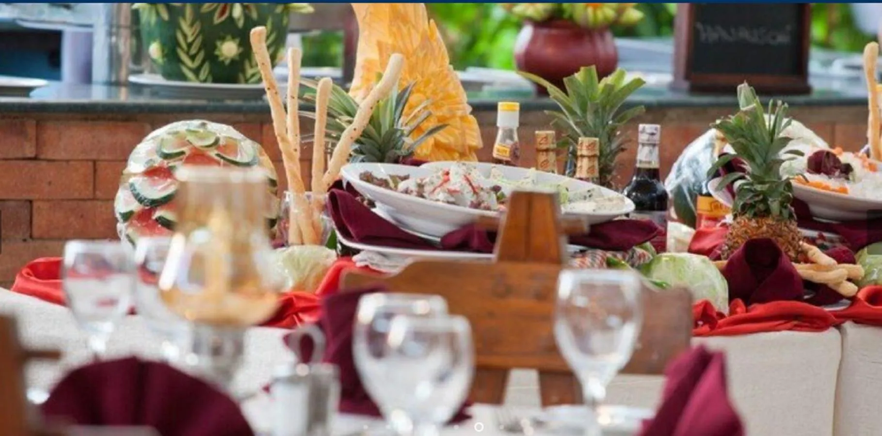 Restaurant/places to eat in Ghazala Beach