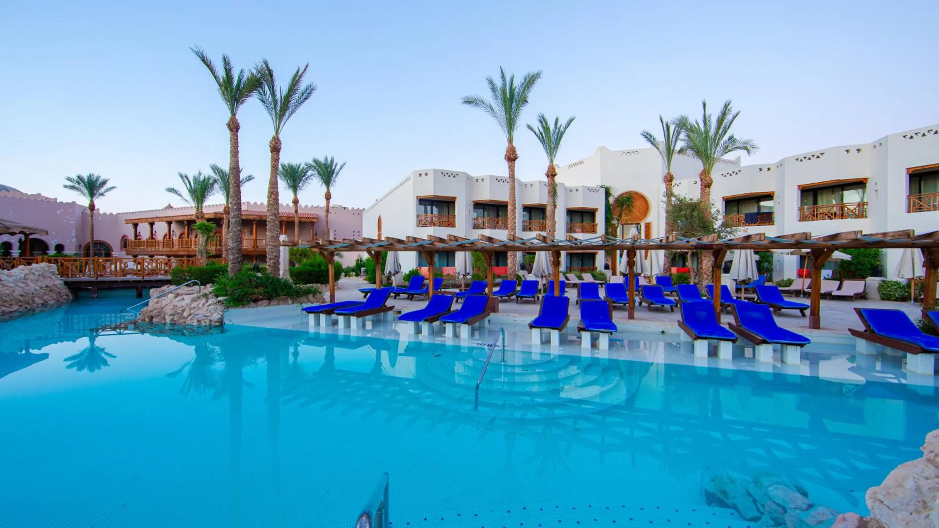 Swimming pool in Ghazala Gardens