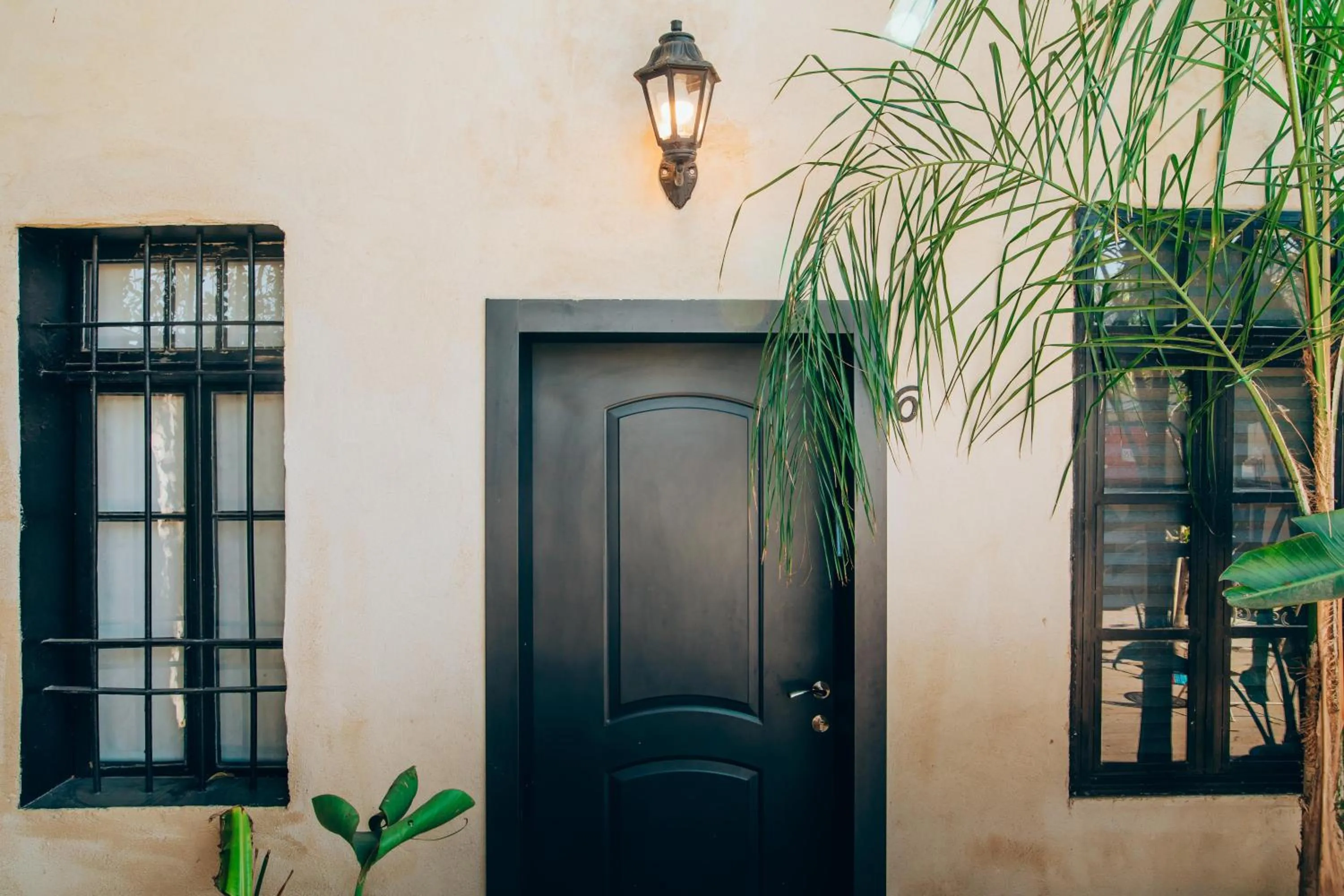 Facade/entrance in Hotel Anilevich Mansion