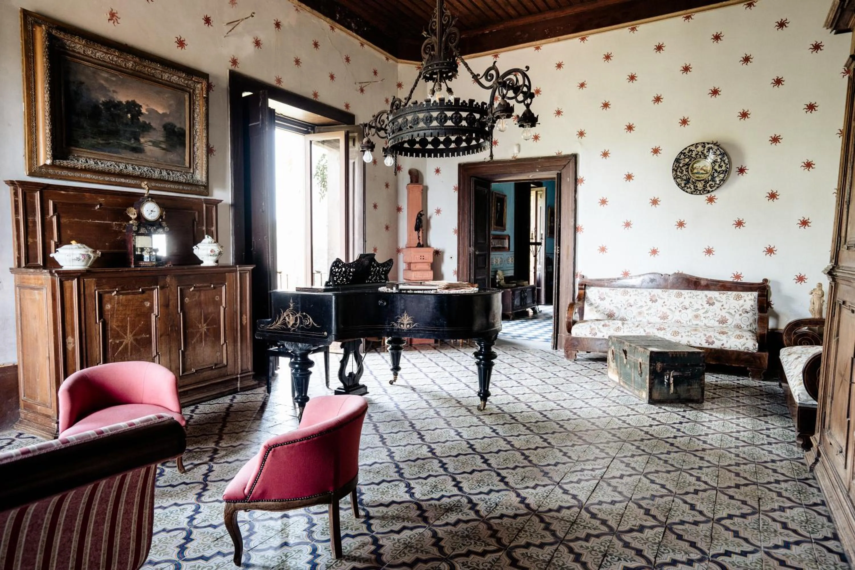 Living room in Palazzo Mazziotti