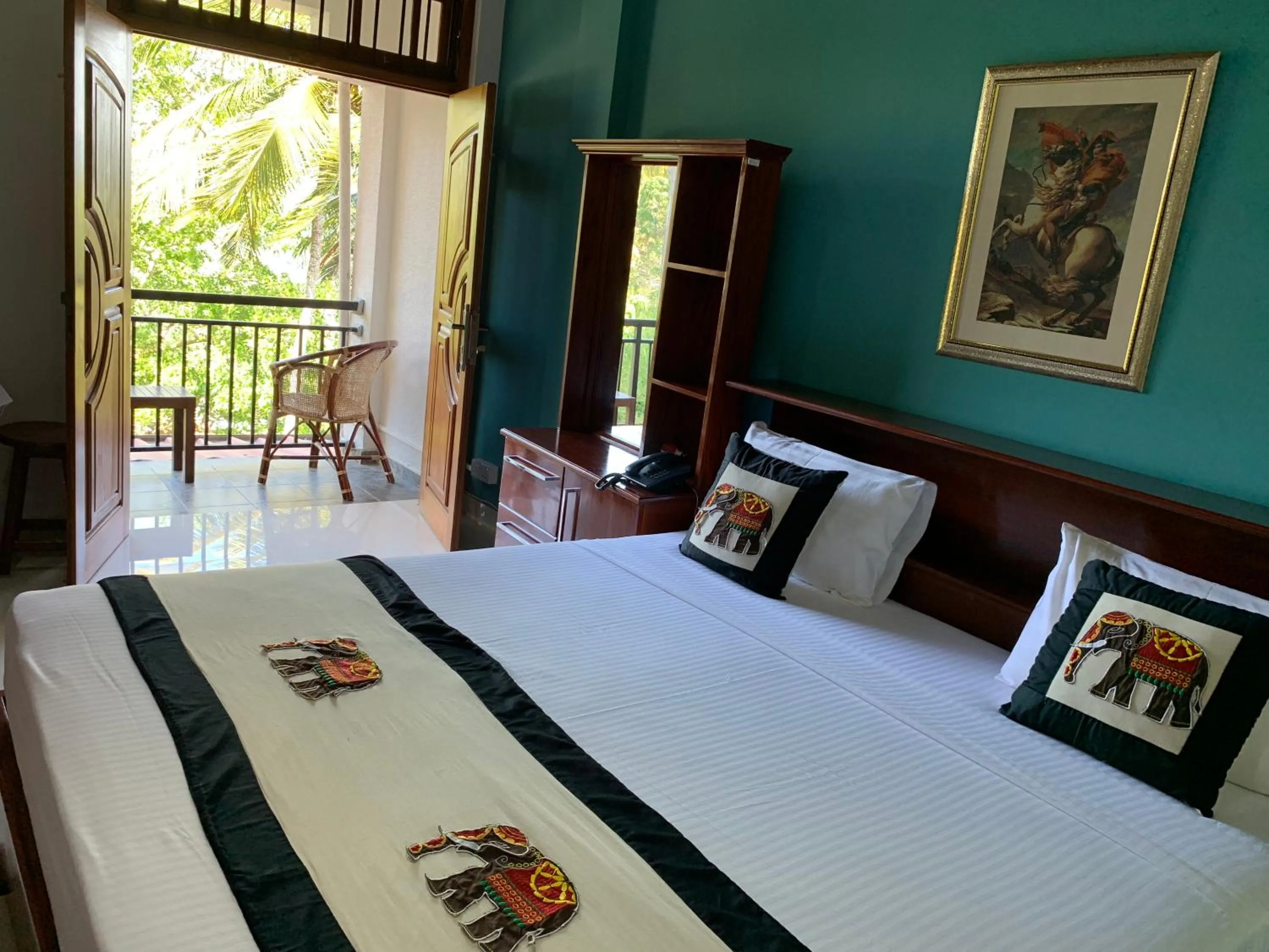 Balcony/Terrace, Bed in Serenity Hill Oasis