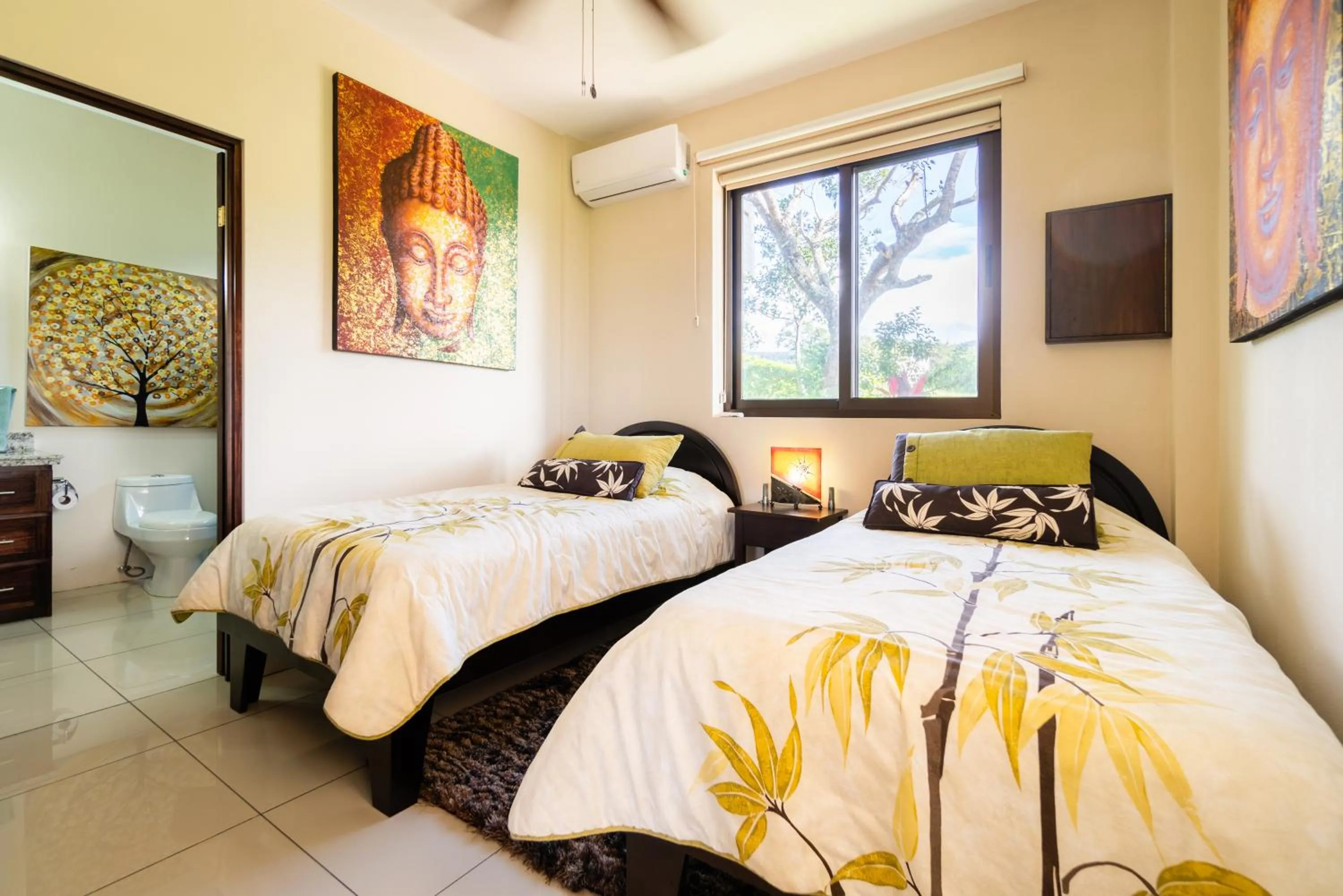 Bed in Vida Mountain Resort & Spa Adults Only