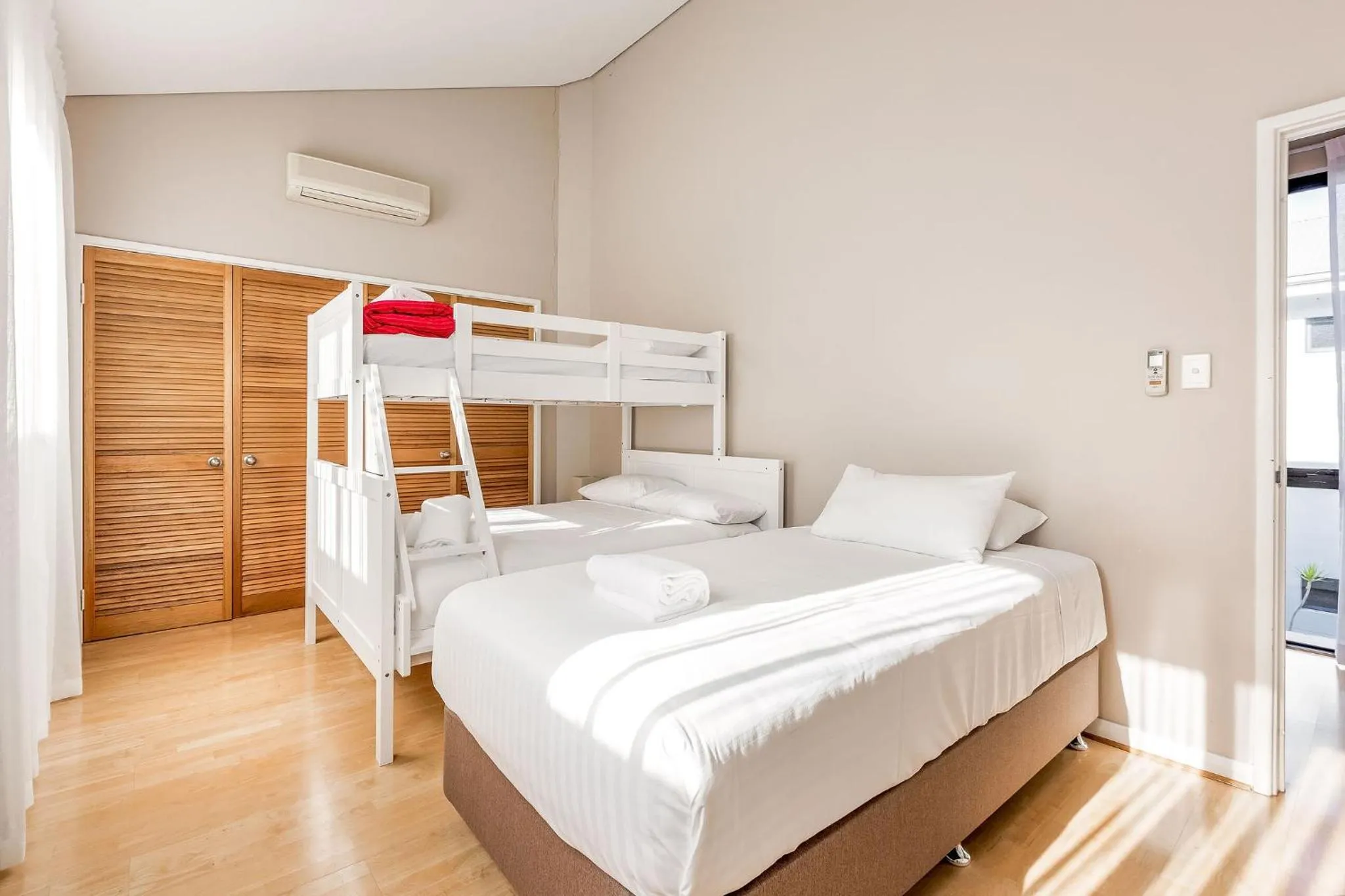 Bedroom, Bed in Regency Beach Club