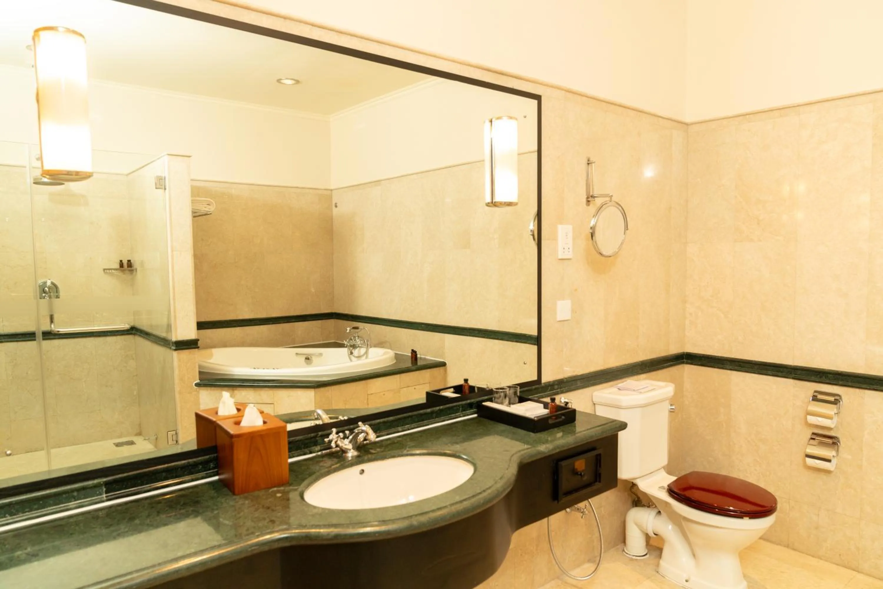 Bathroom in Galle Face Hotel