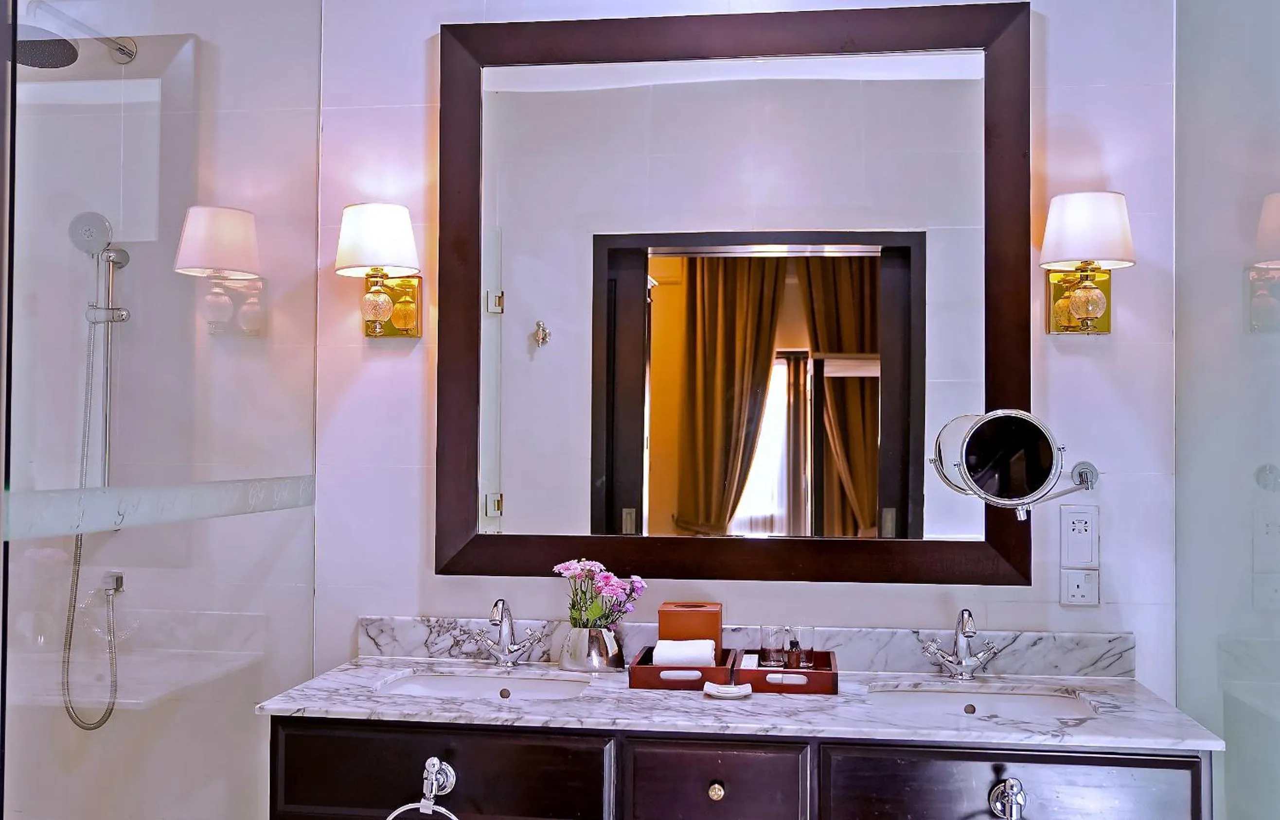 Bathroom in Galle Face Hotel