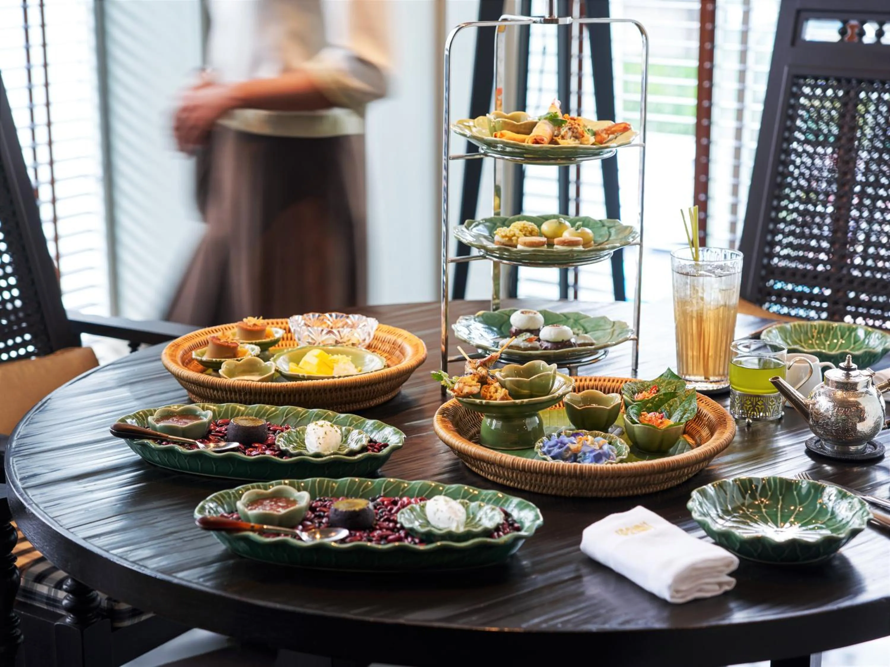 Restaurant/places to eat in Grand Hyatt Erawan Bangkok