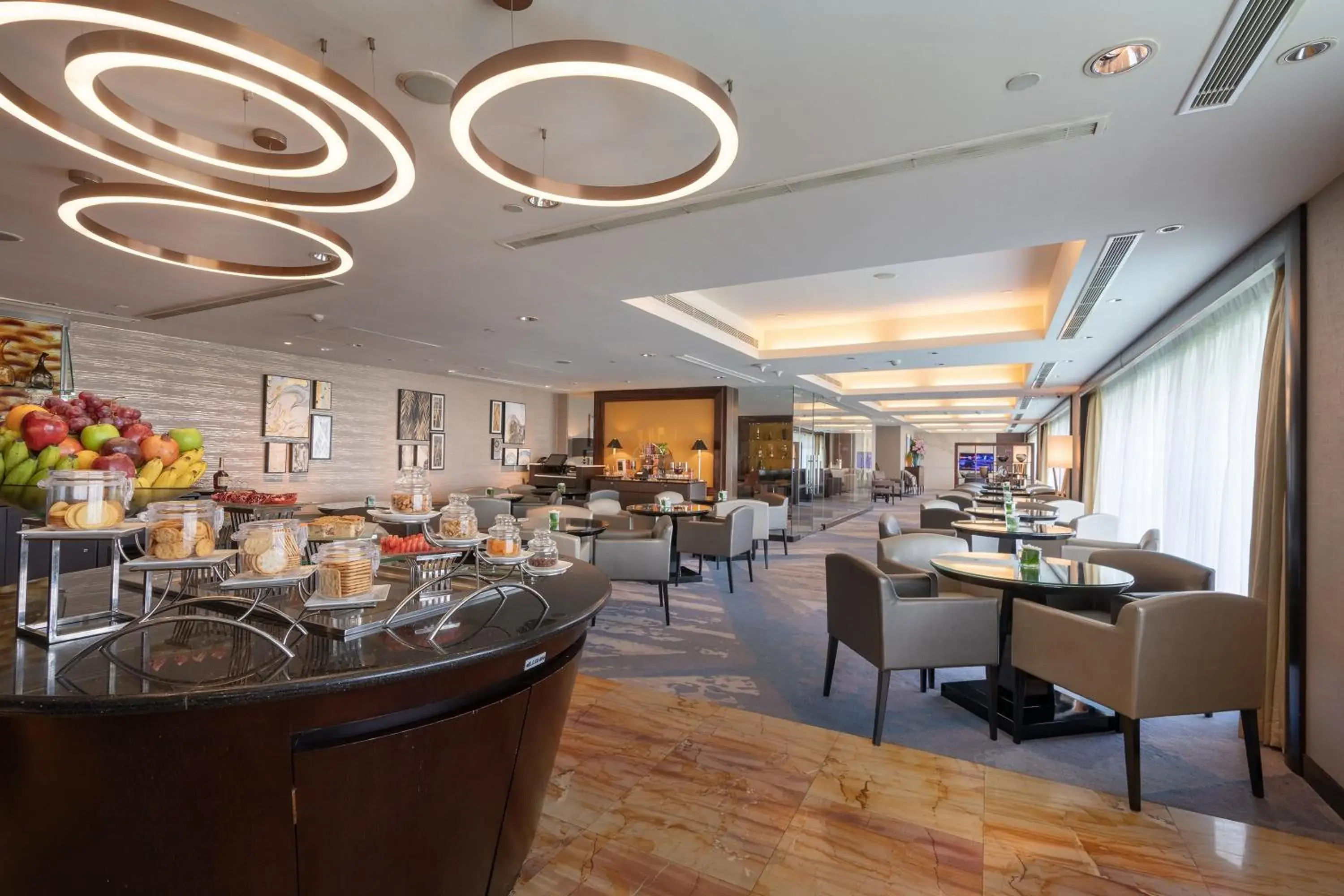 Lobby or reception in Cinnamon Grand Colombo Lobby or reception in Cinnamon Grand Colombo