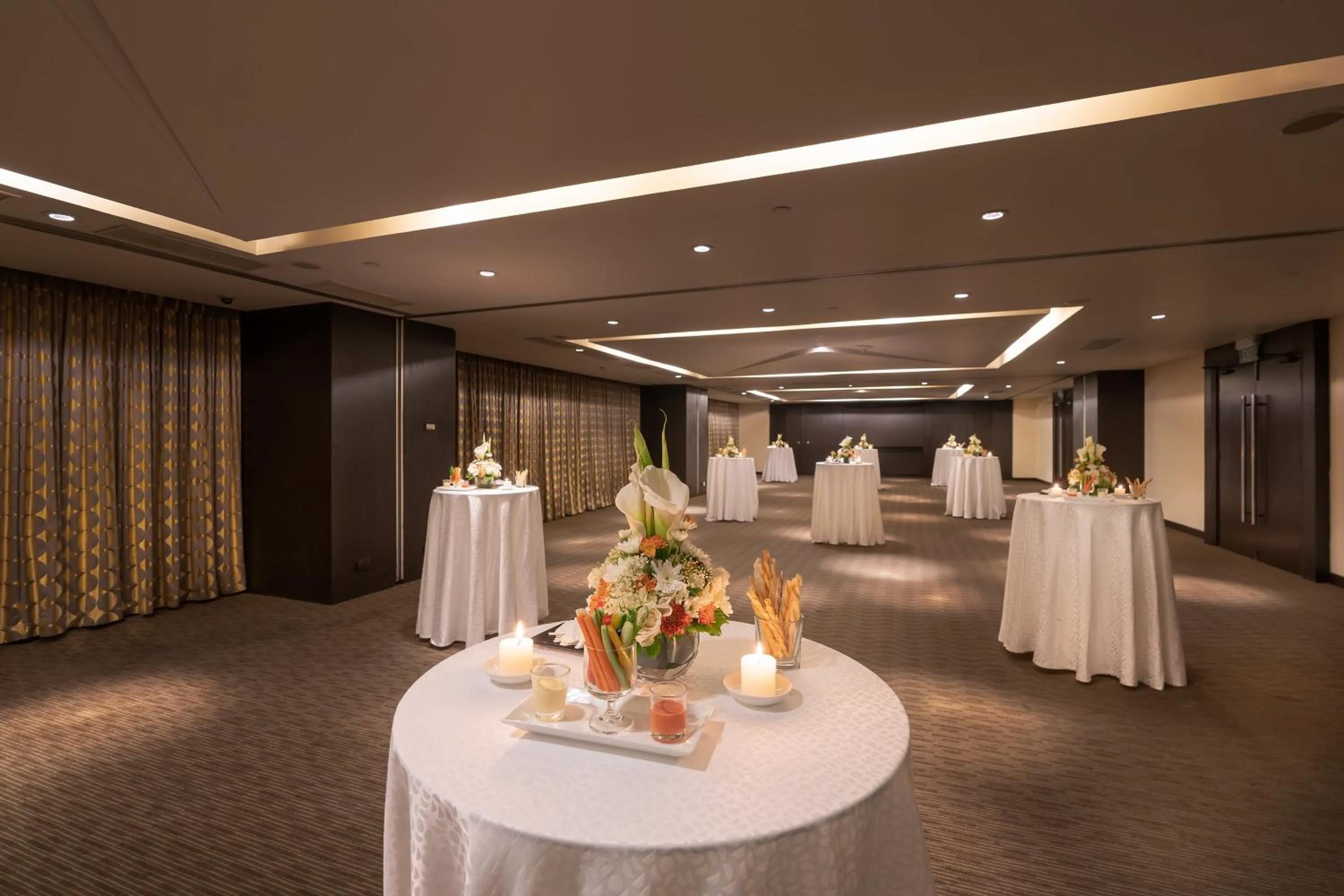 Banquet/Function facilities in Cinnamon Grand Colombo