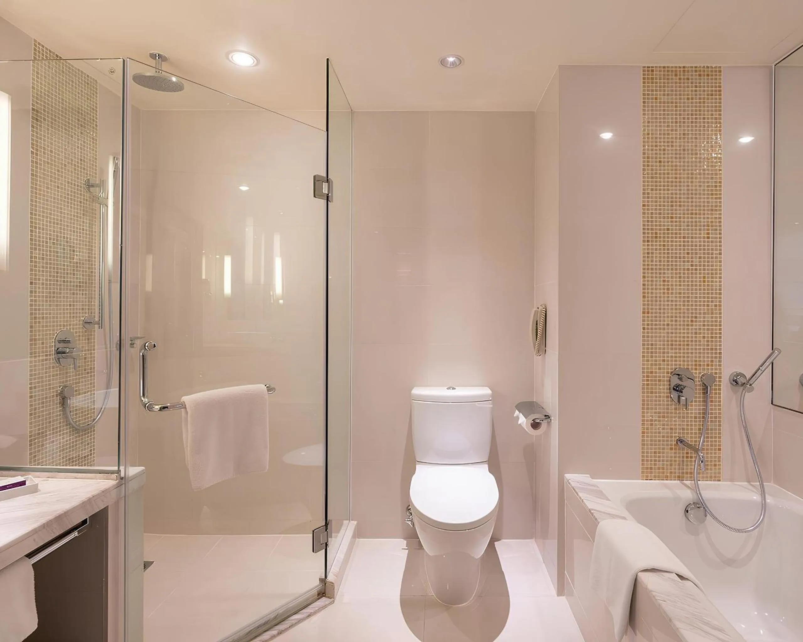 Bathroom in Cinnamon Grand Colombo