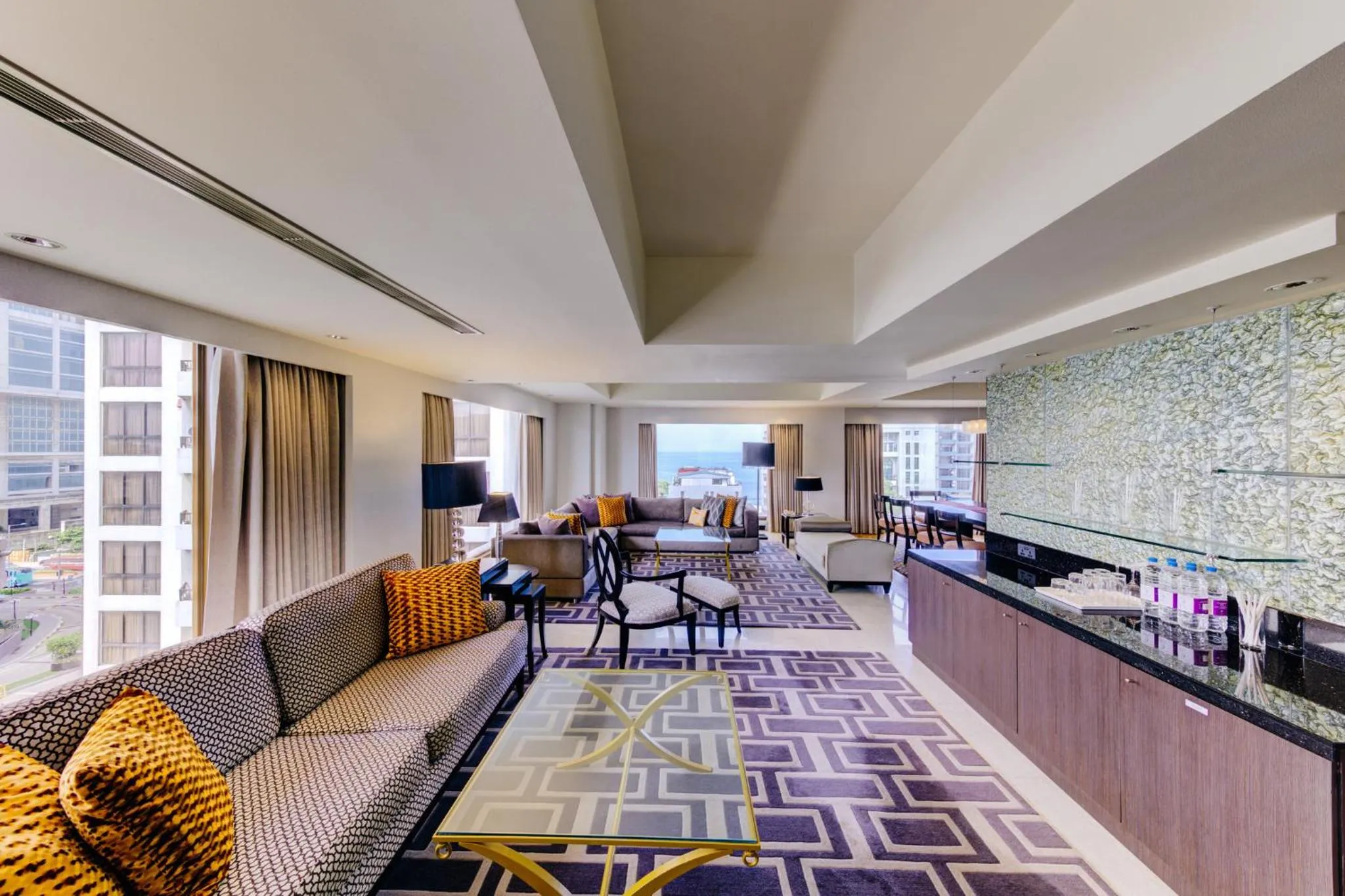 Living room in Cinnamon Grand Colombo